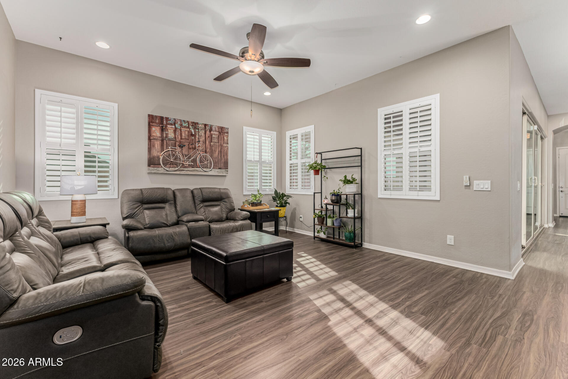 4222 E CYNTHIA Street