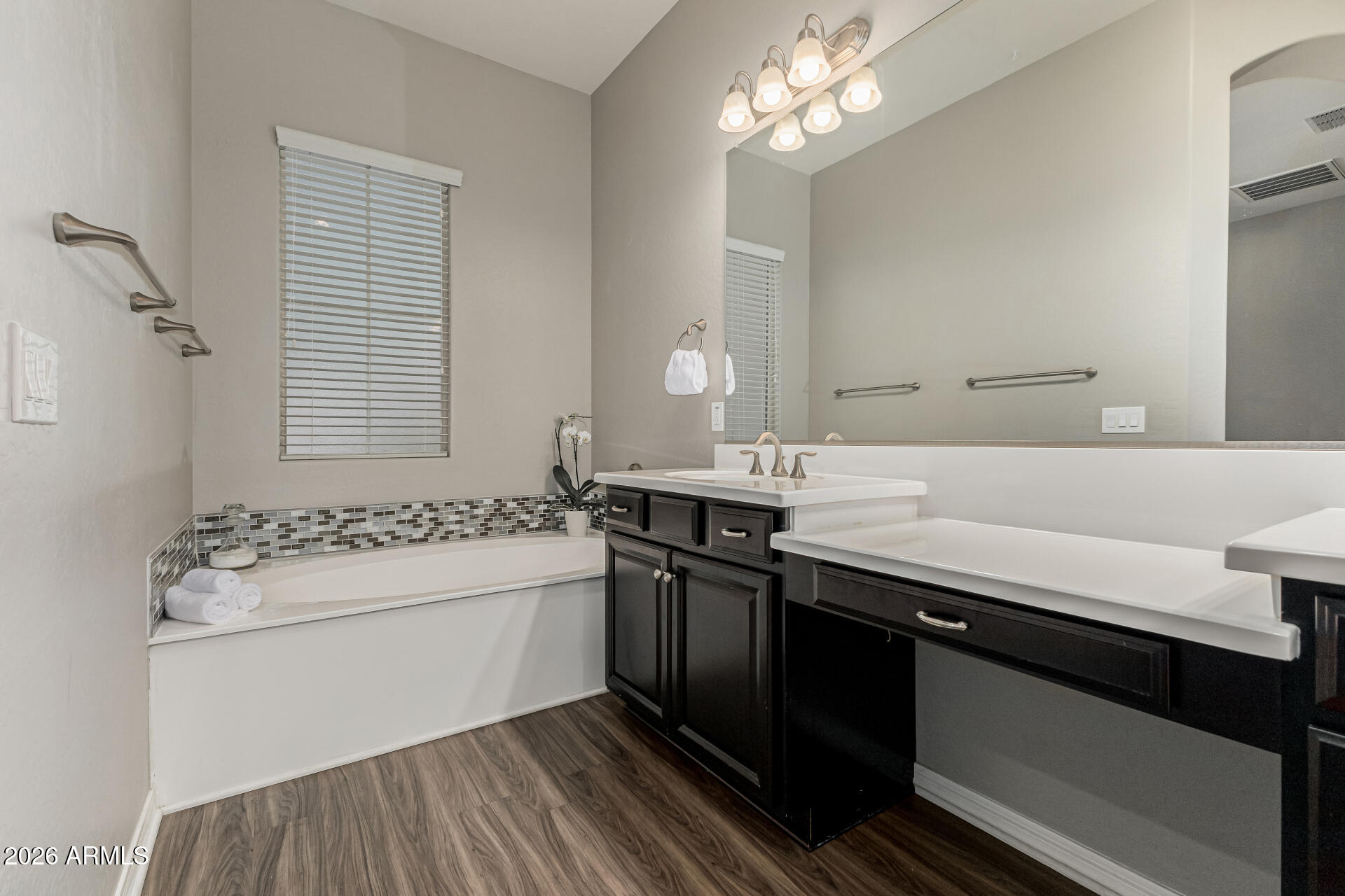 4222 E CYNTHIA Street