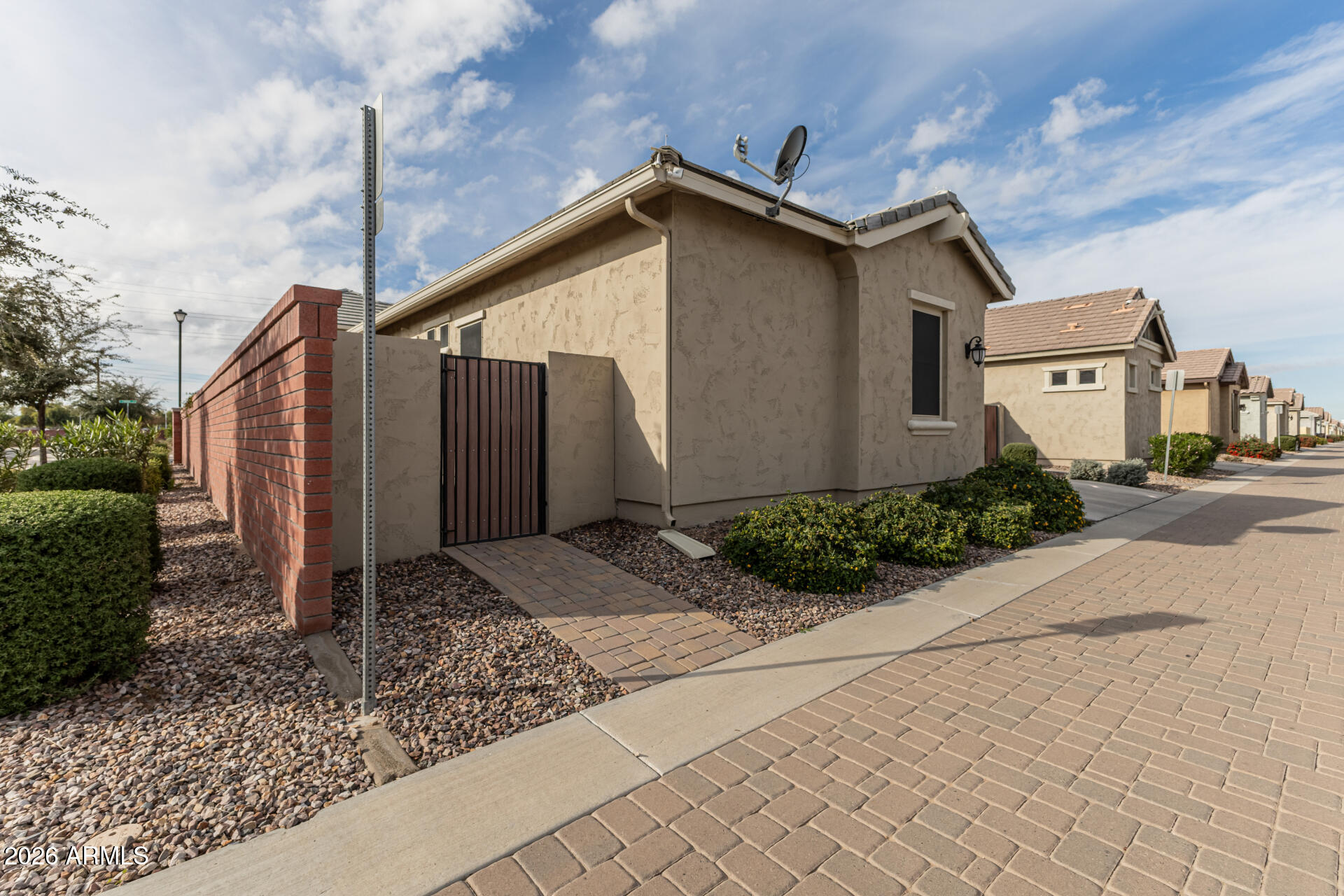 4222 E CYNTHIA Street