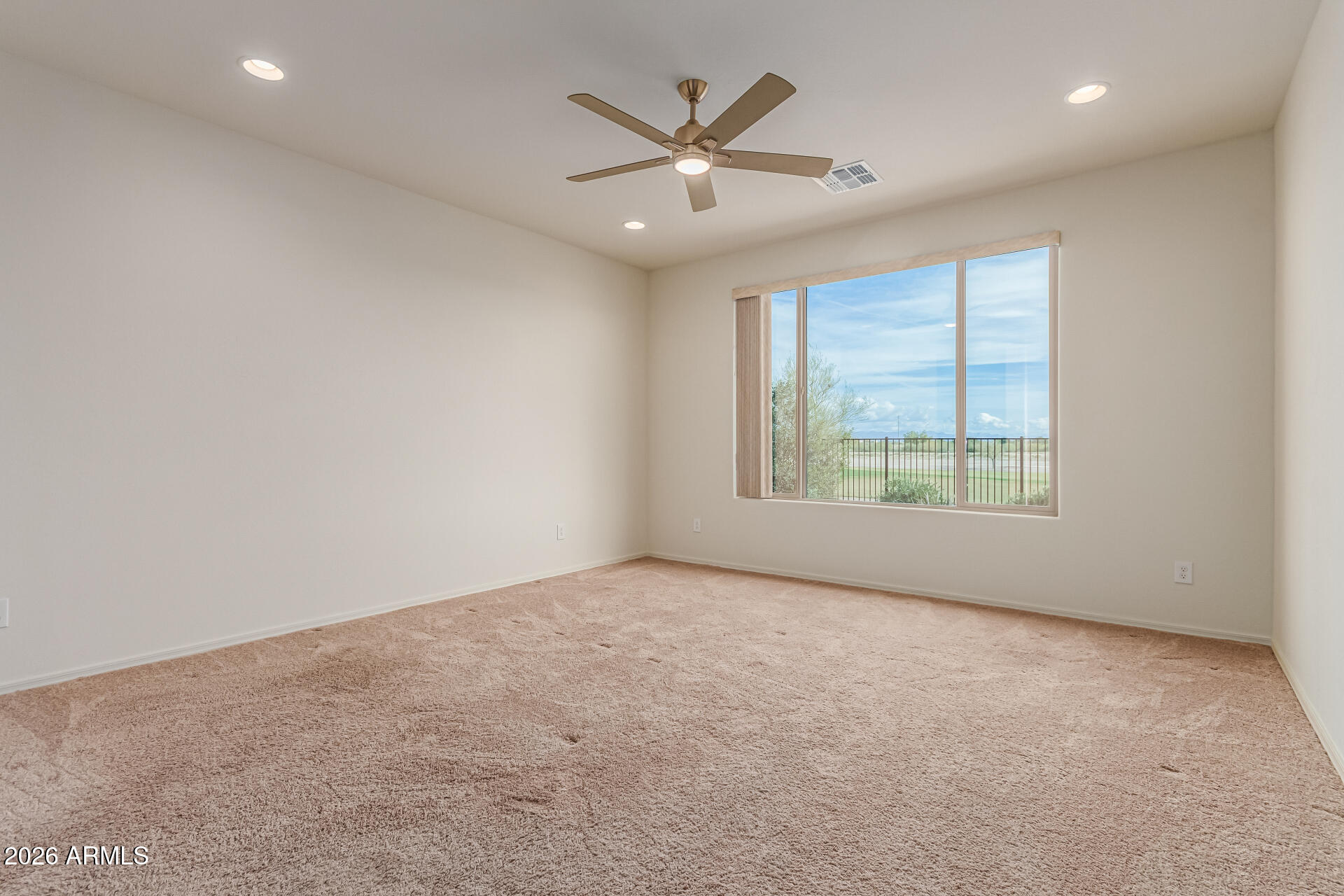 4995 N RIVERSIDE Drive