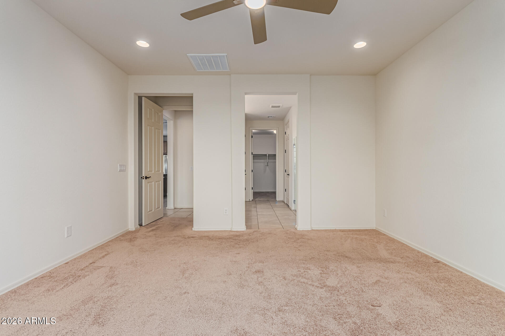 4995 N RIVERSIDE Drive