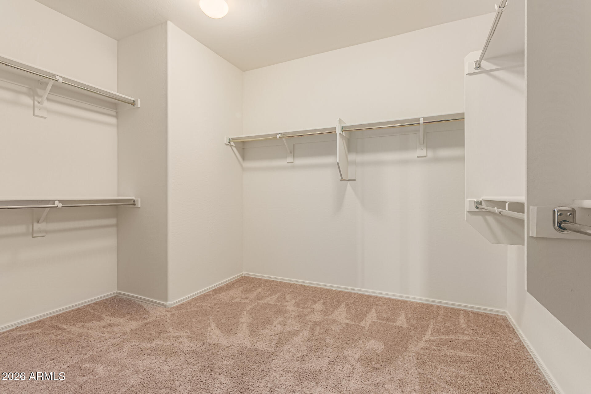 4995 N RIVERSIDE Drive