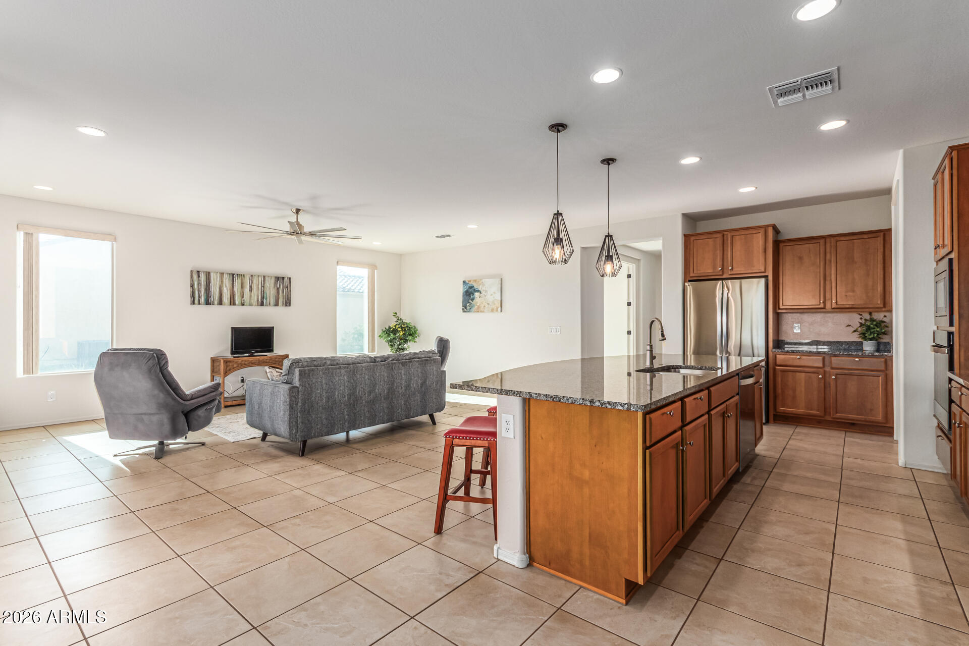 4995 N RIVERSIDE Drive