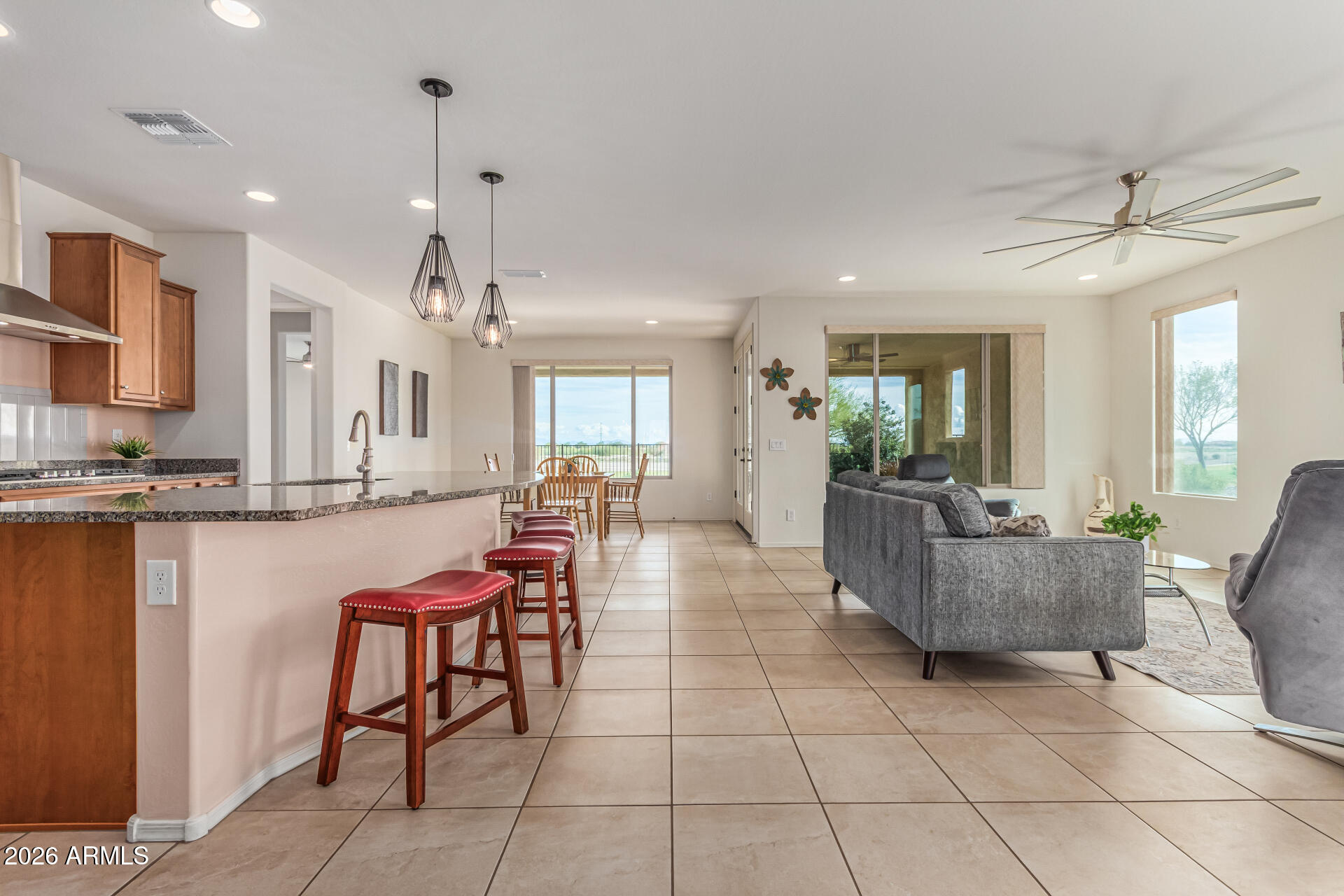 4995 N RIVERSIDE Drive