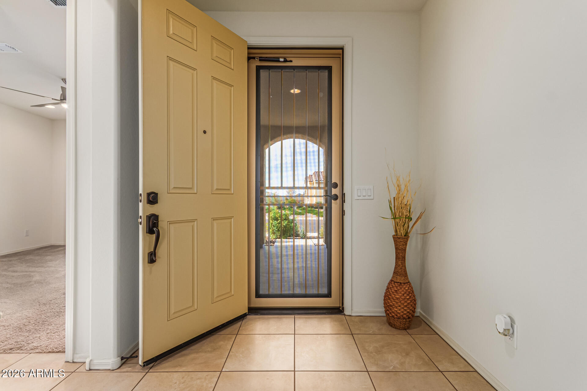 4995 N RIVERSIDE Drive