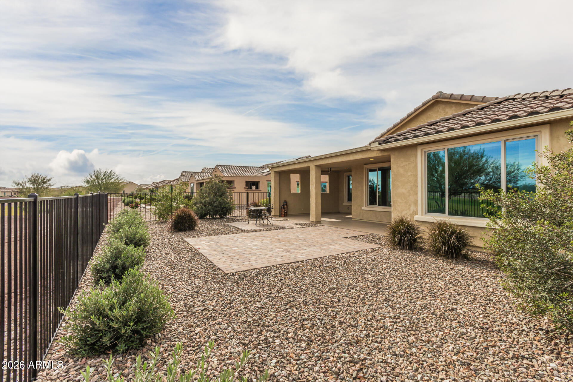 4995 N RIVERSIDE Drive