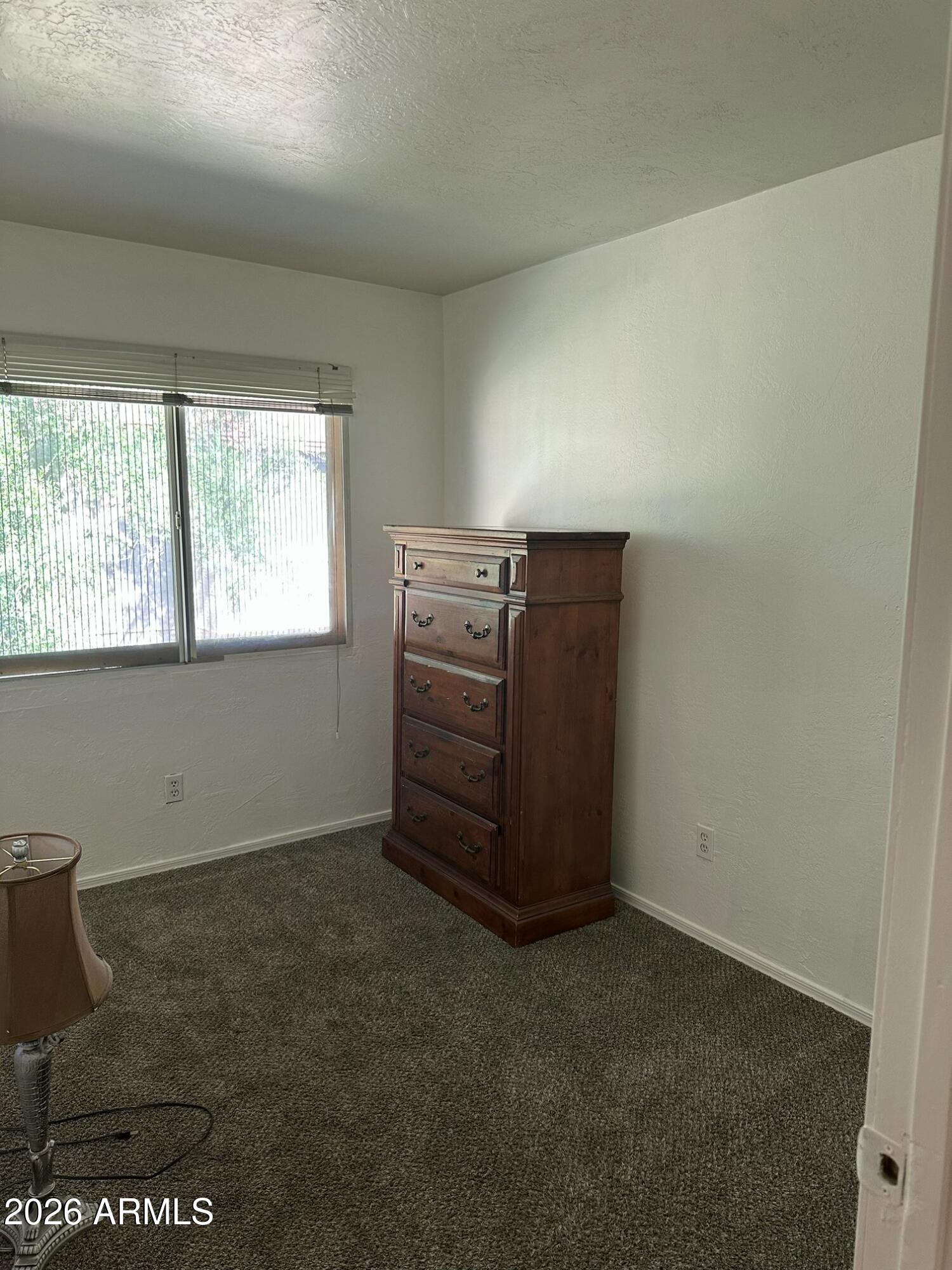 4056 W MESQUITE Lane