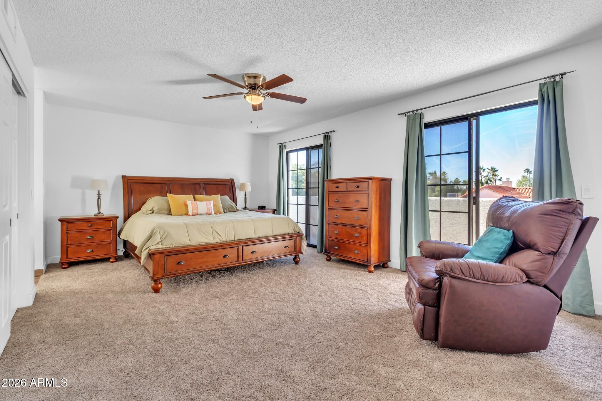 2517 W LOMPOC Avenue