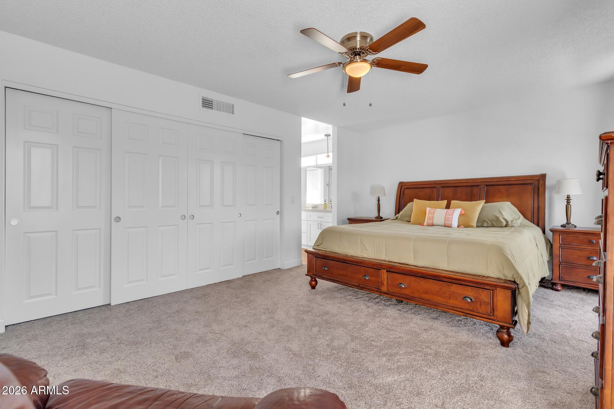 2517 W LOMPOC Avenue