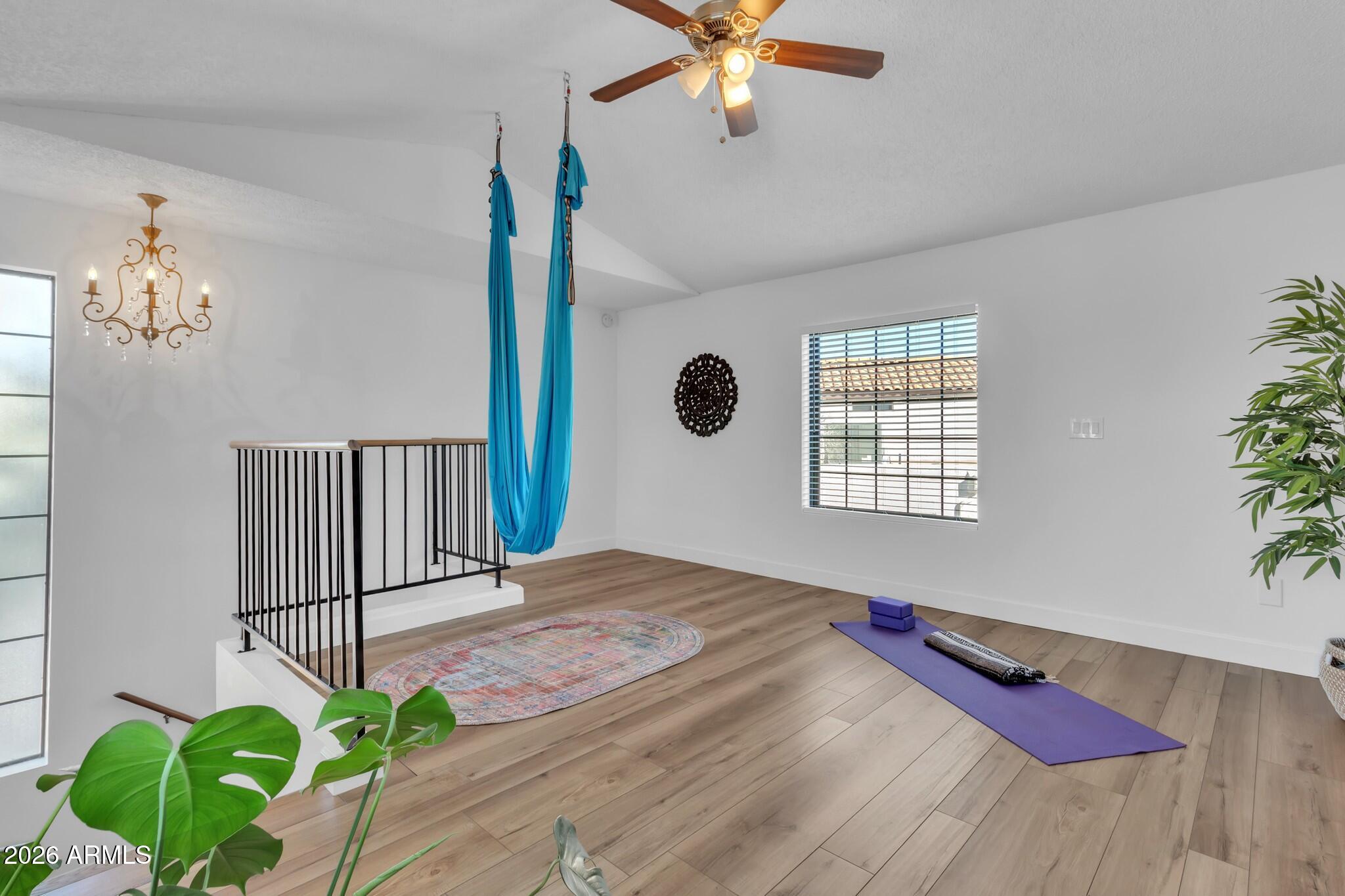 2517 W LOMPOC Avenue