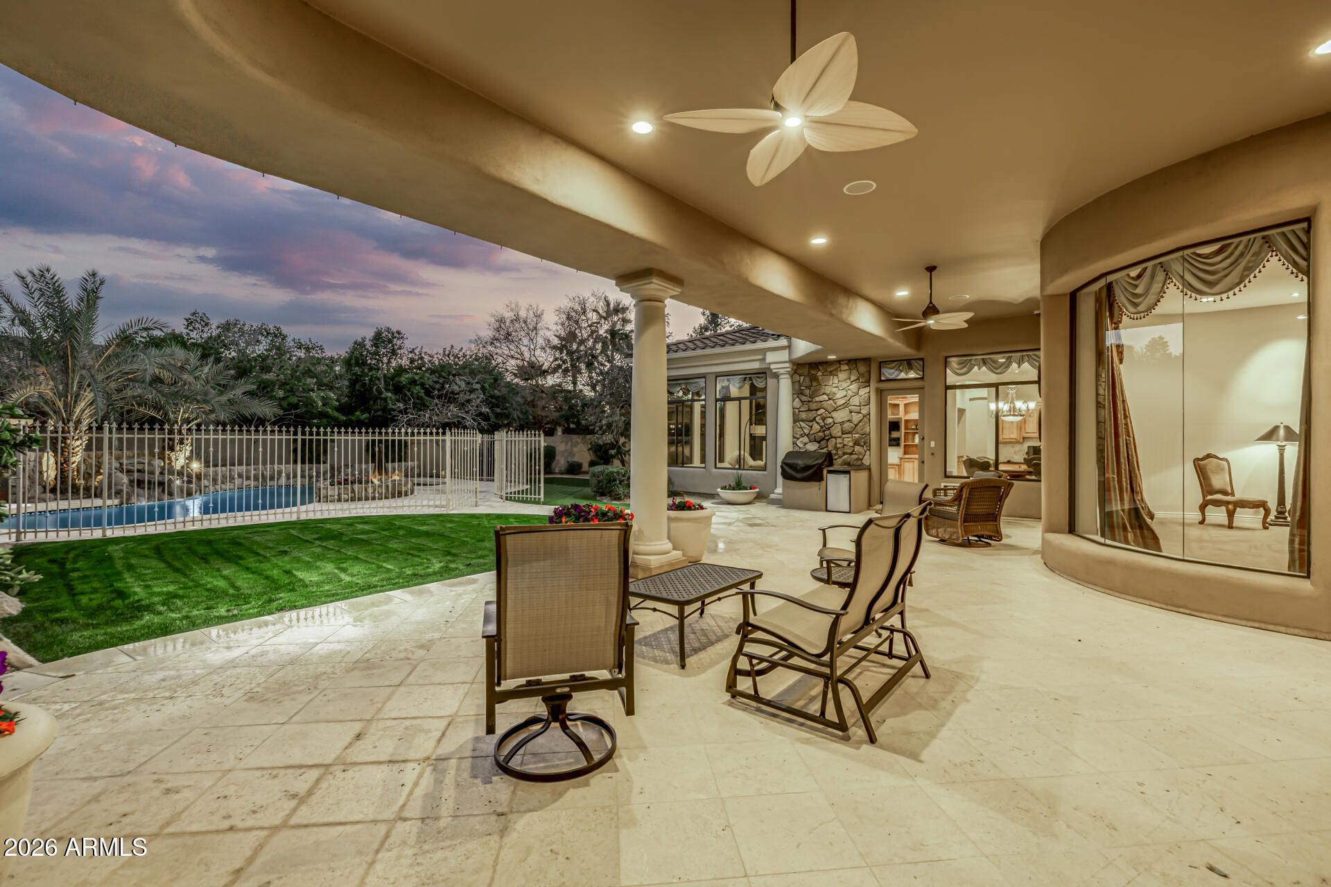 6135 W TROVITA Place