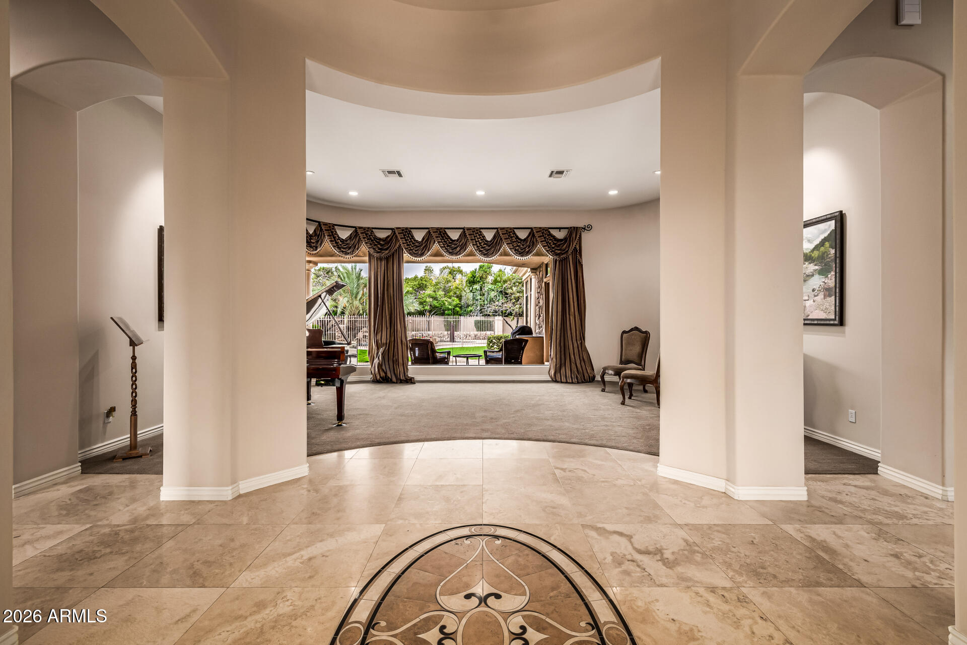 6135 W TROVITA Place