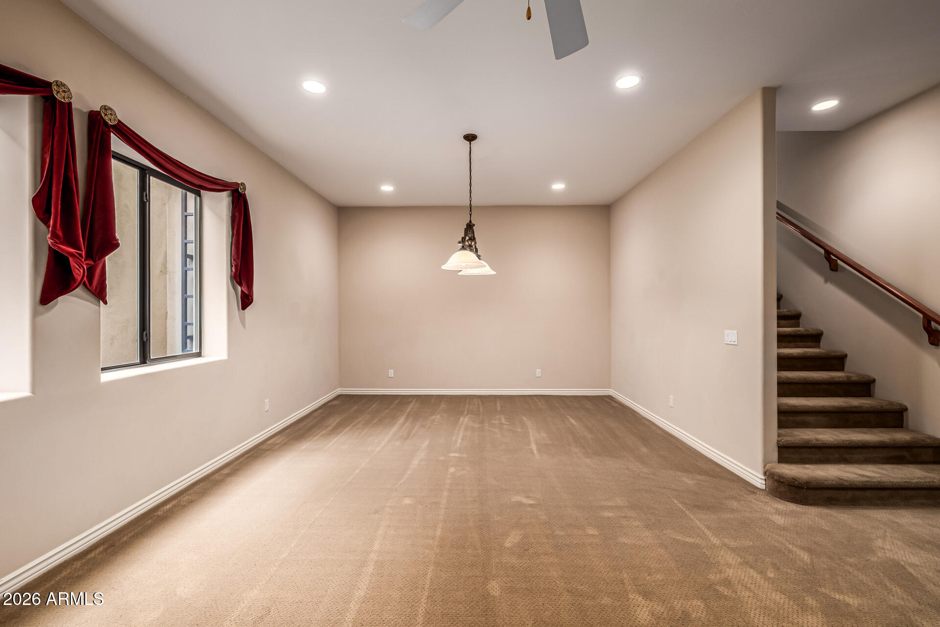 6135 W TROVITA Place