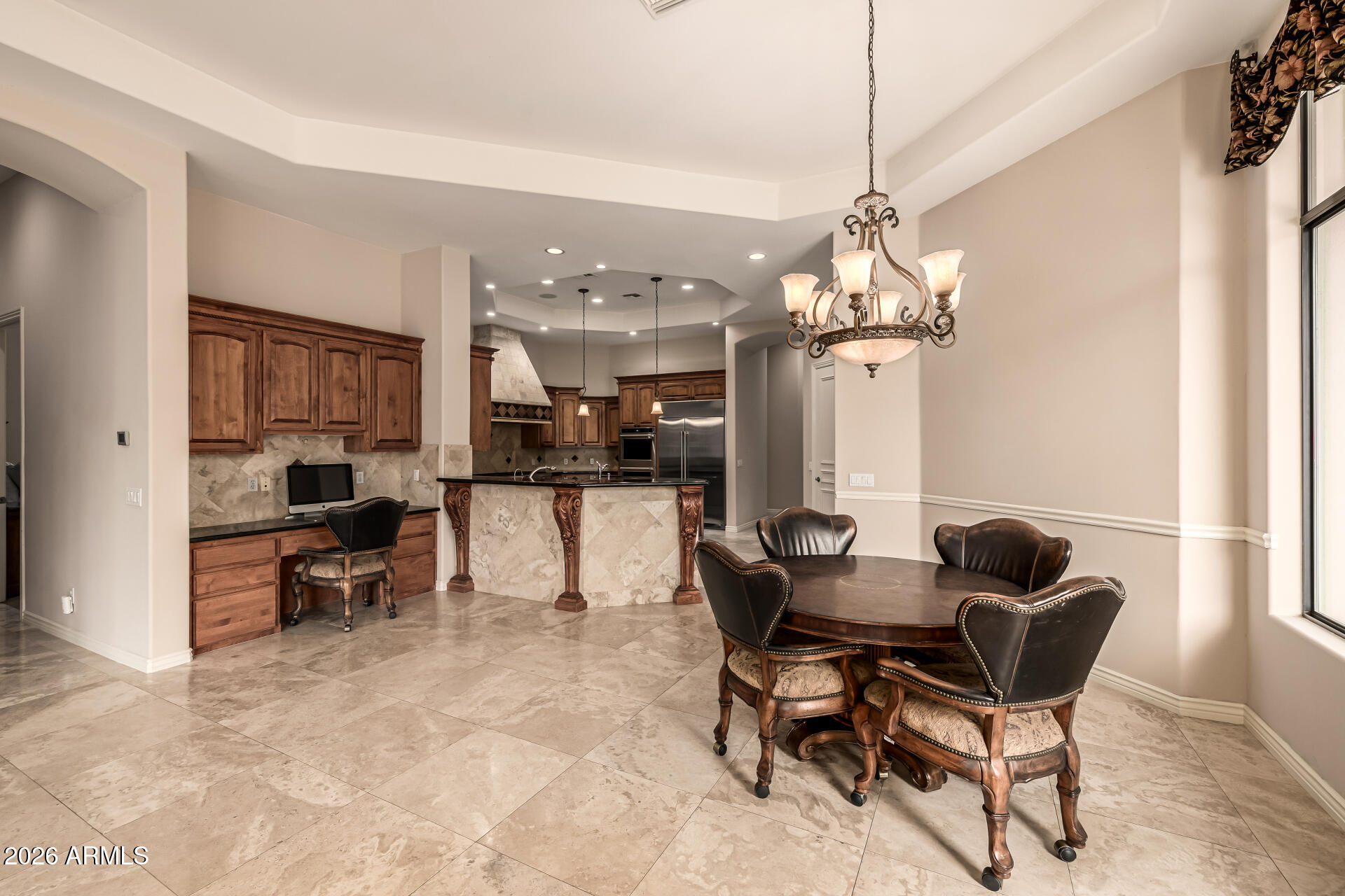 6135 W TROVITA Place