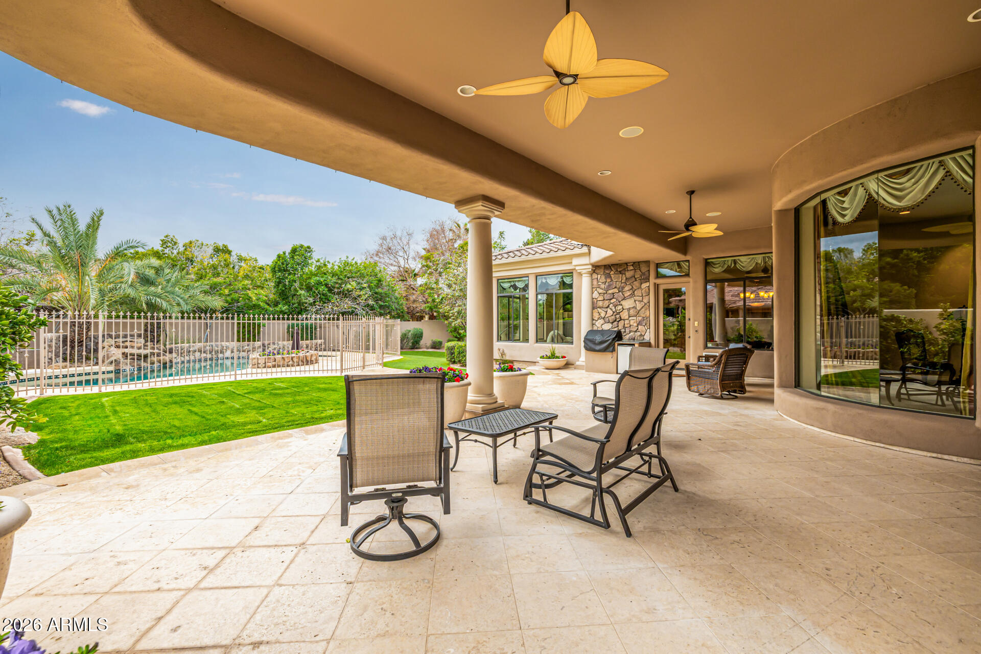 6135 W TROVITA Place