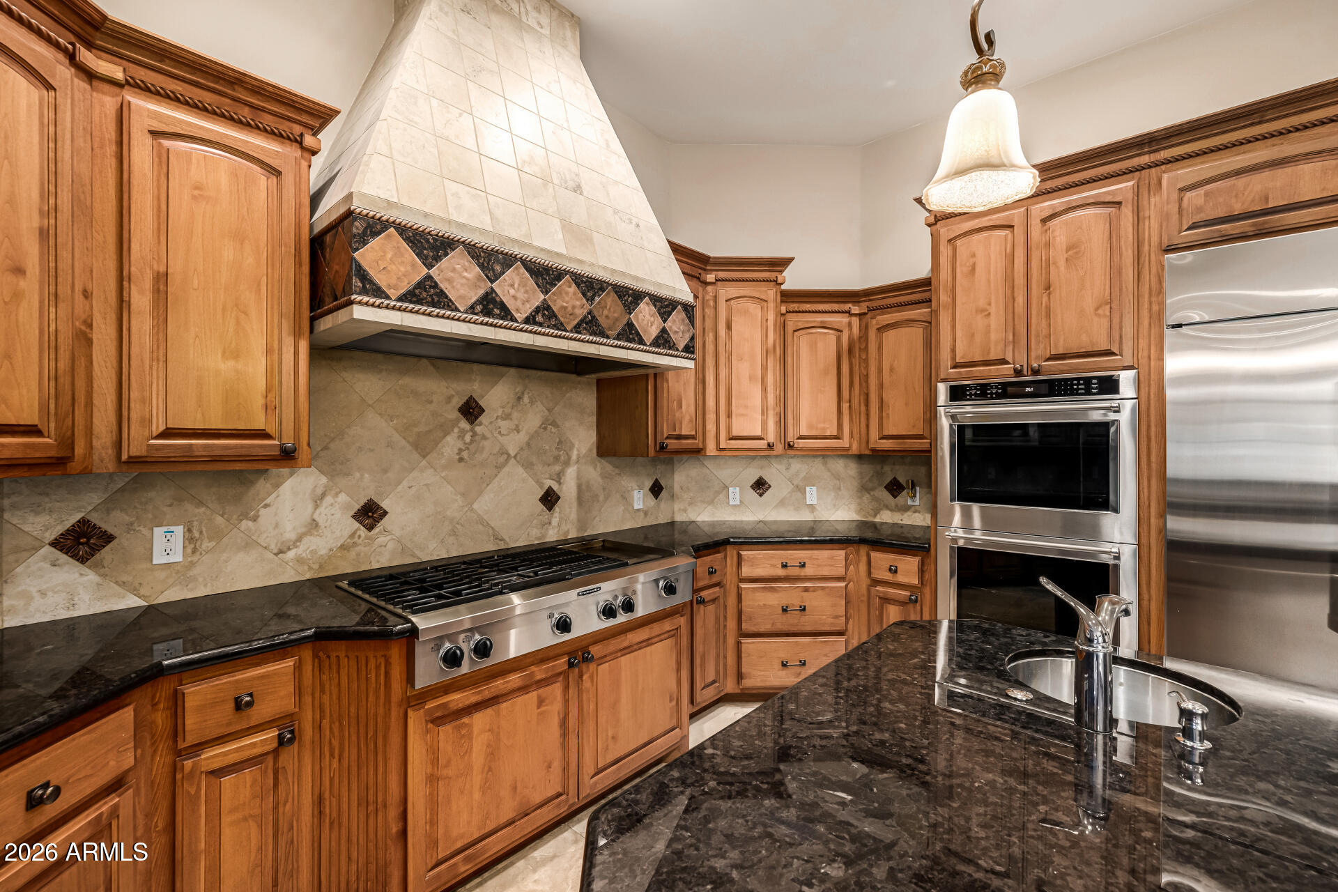 6135 W TROVITA Place