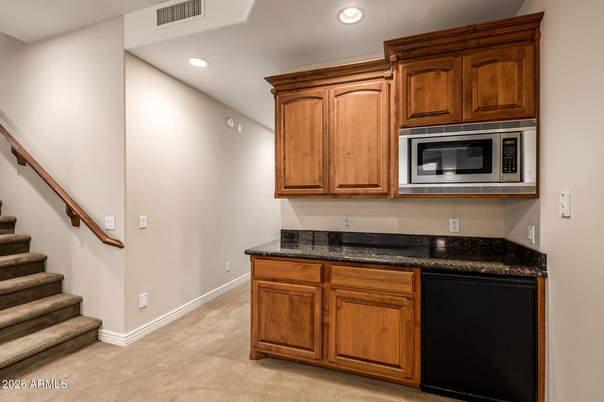 6135 W TROVITA Place