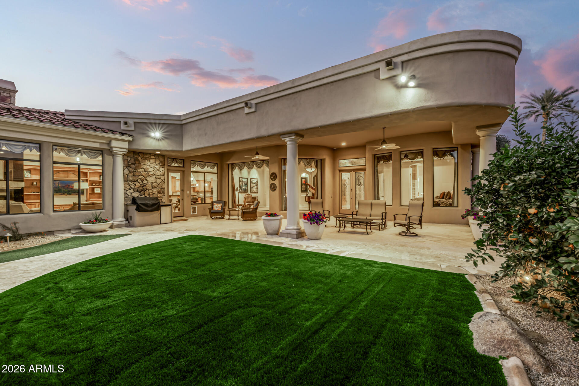 6135 W TROVITA Place