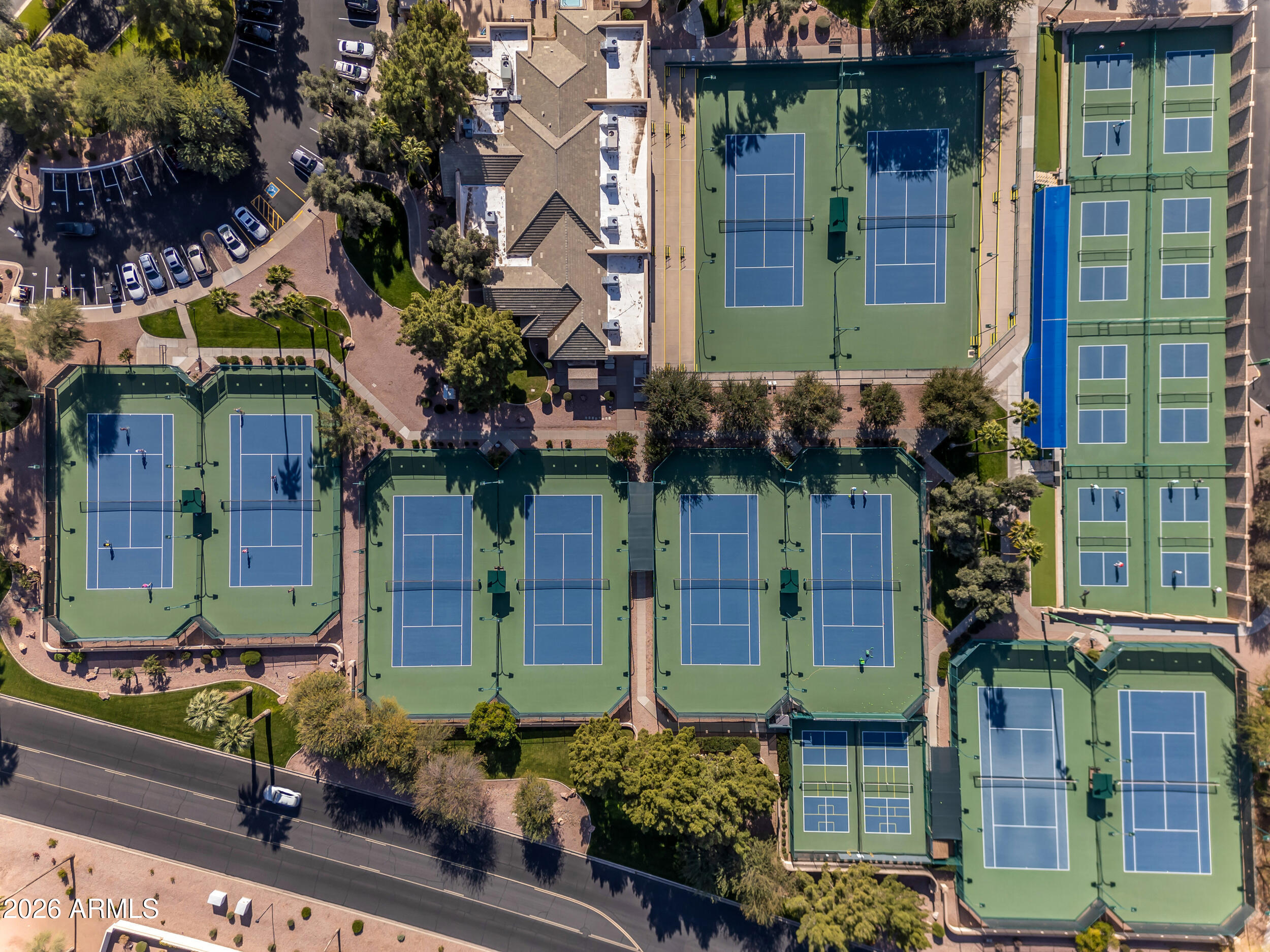 9009 E CEDAR WAXWING Drive