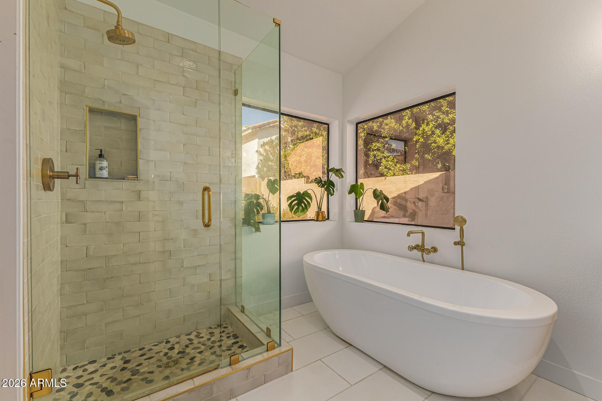 5836 E JENSEN Street