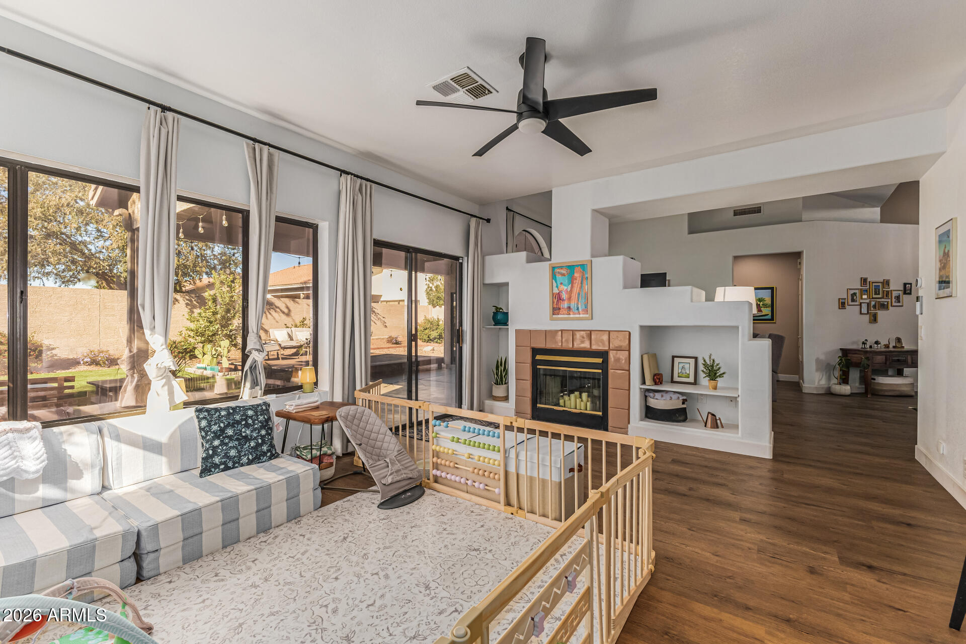 5836 E JENSEN Street