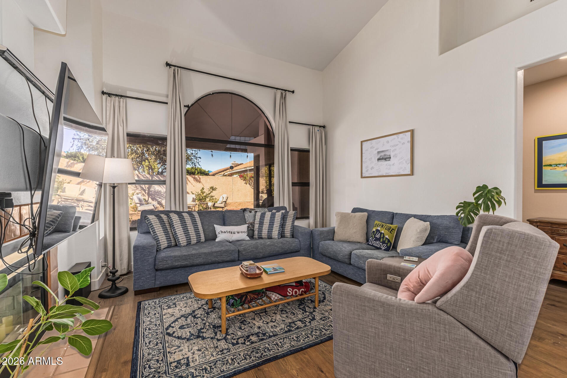 5836 E JENSEN Street