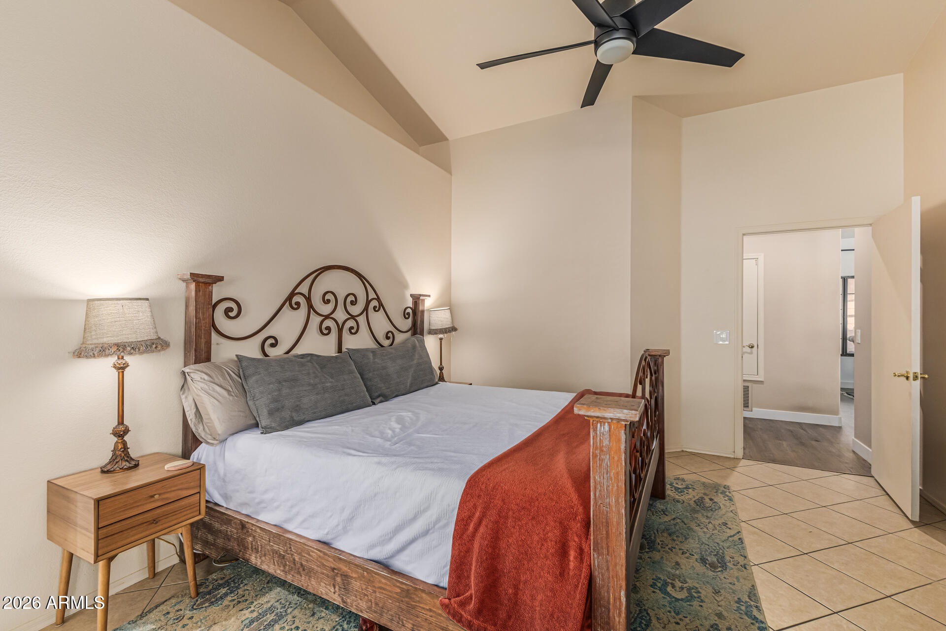 5836 E JENSEN Street