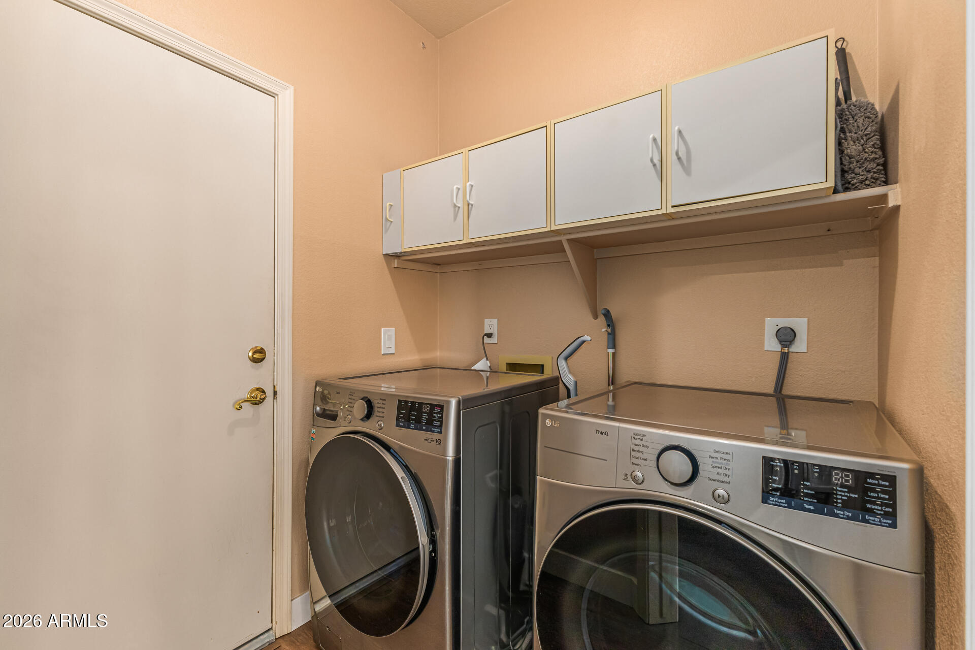 5836 E JENSEN Street