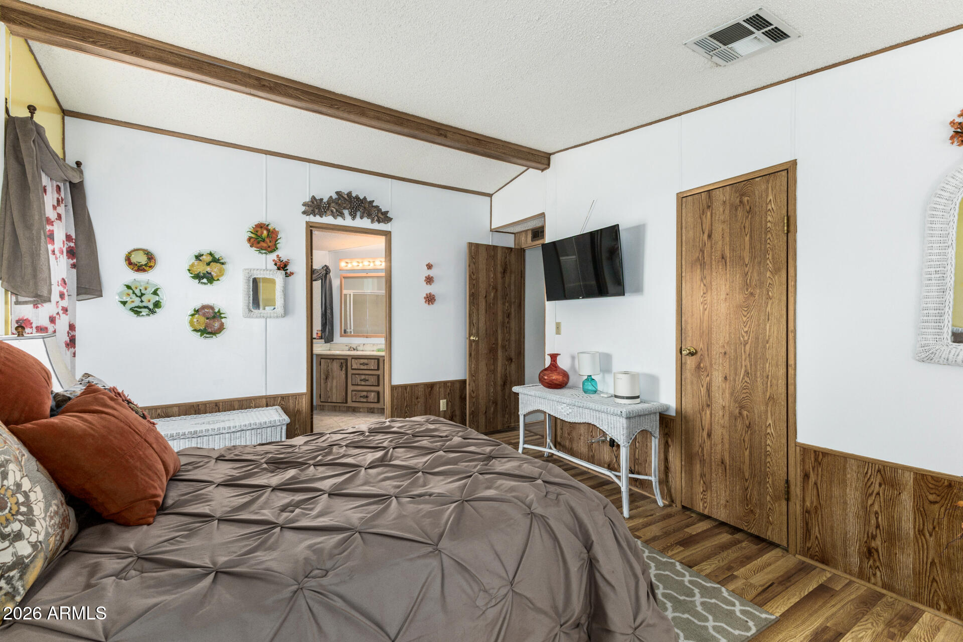 2507 N TREVINO Place