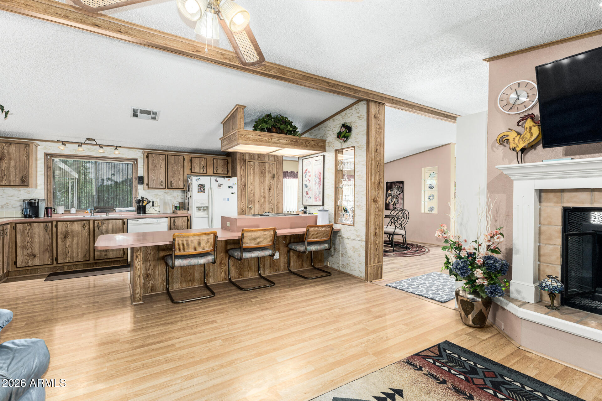 2507 N TREVINO Place