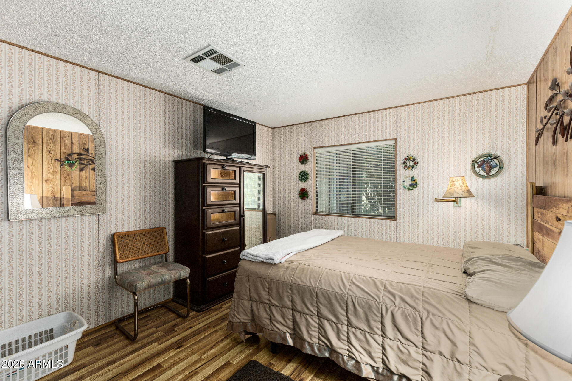 2507 N TREVINO Place