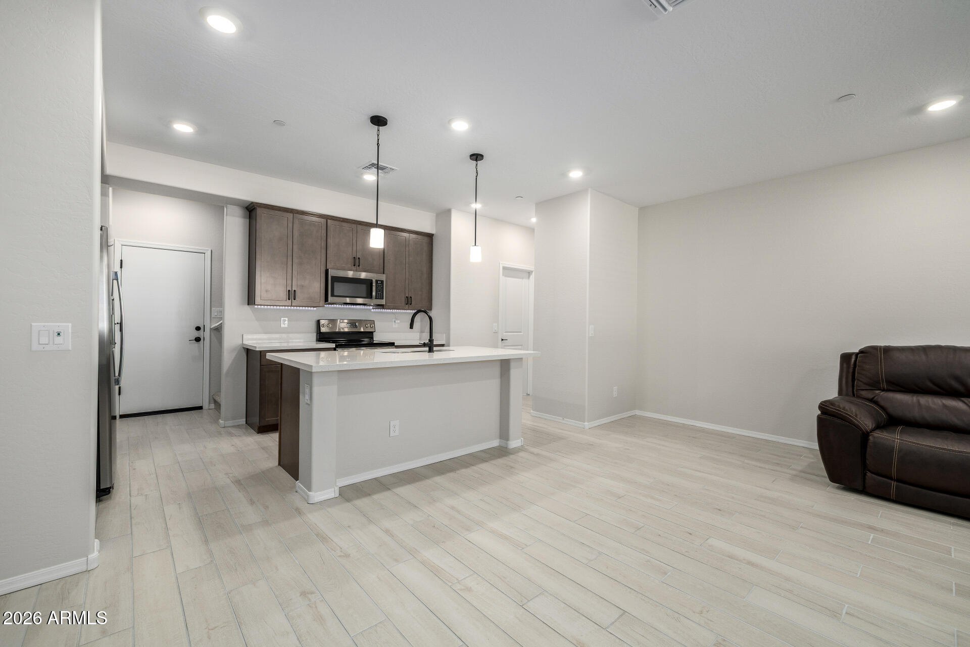 1850 E BERNIE Lane 102