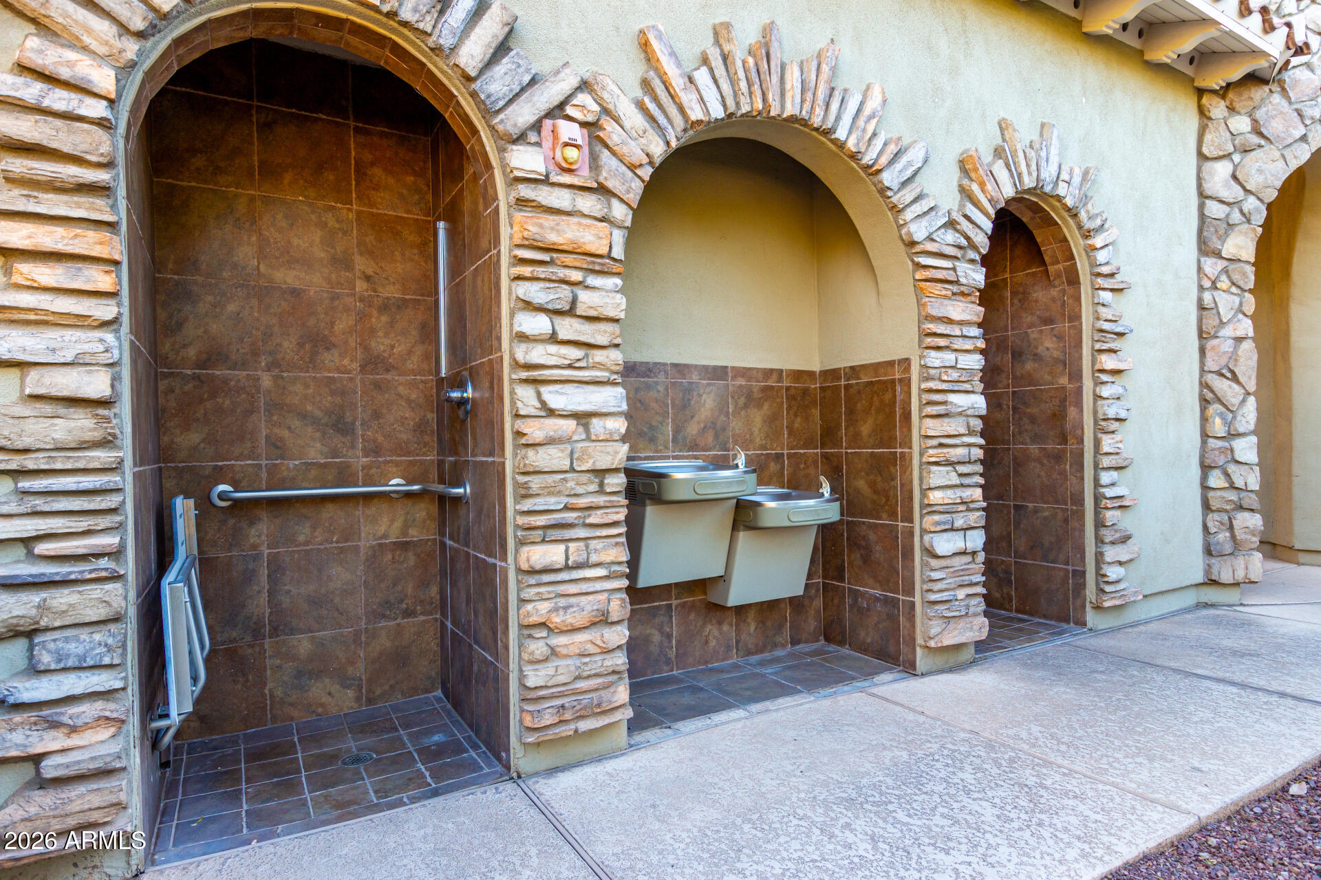 1850 E BERNIE Lane 102