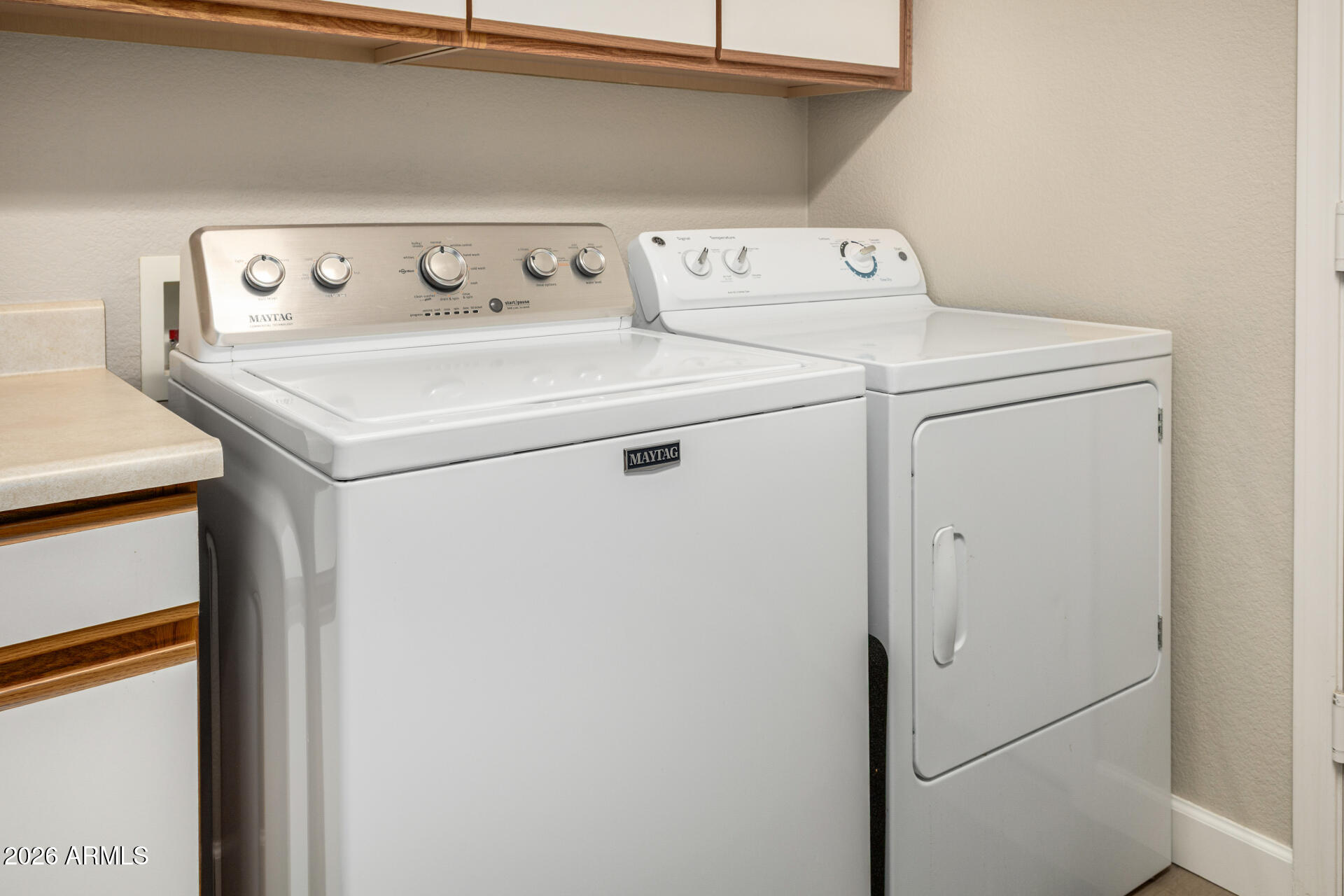 8911 E MOSSY ROCK Drive