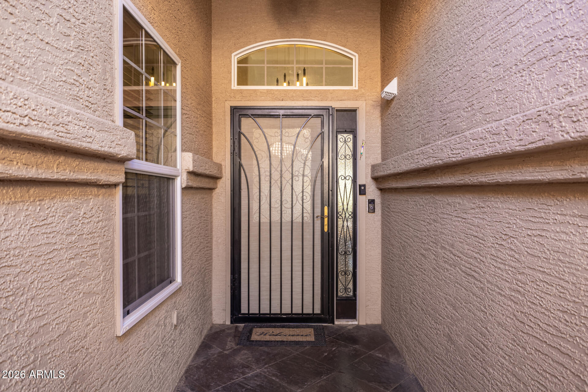 8911 E MOSSY ROCK Drive