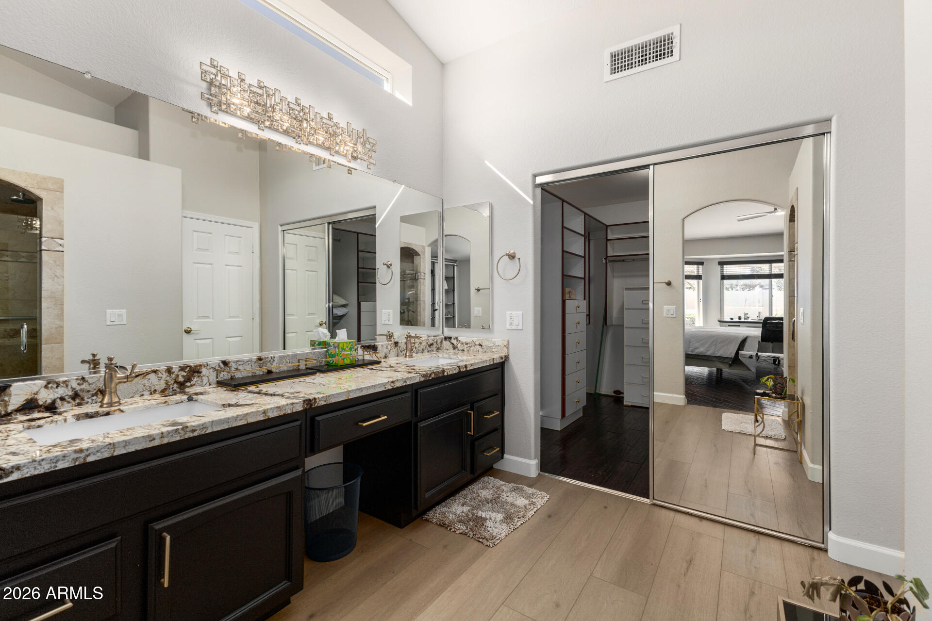 8911 E MOSSY ROCK Drive