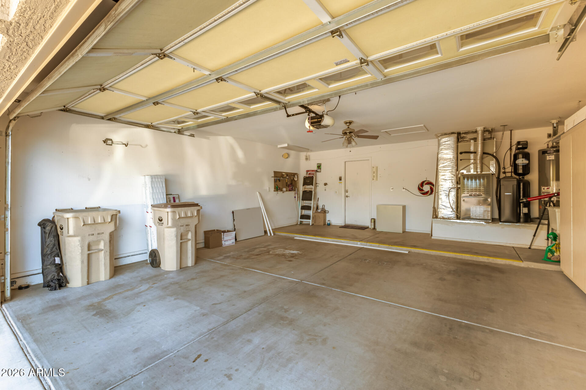 8911 E MOSSY ROCK Drive