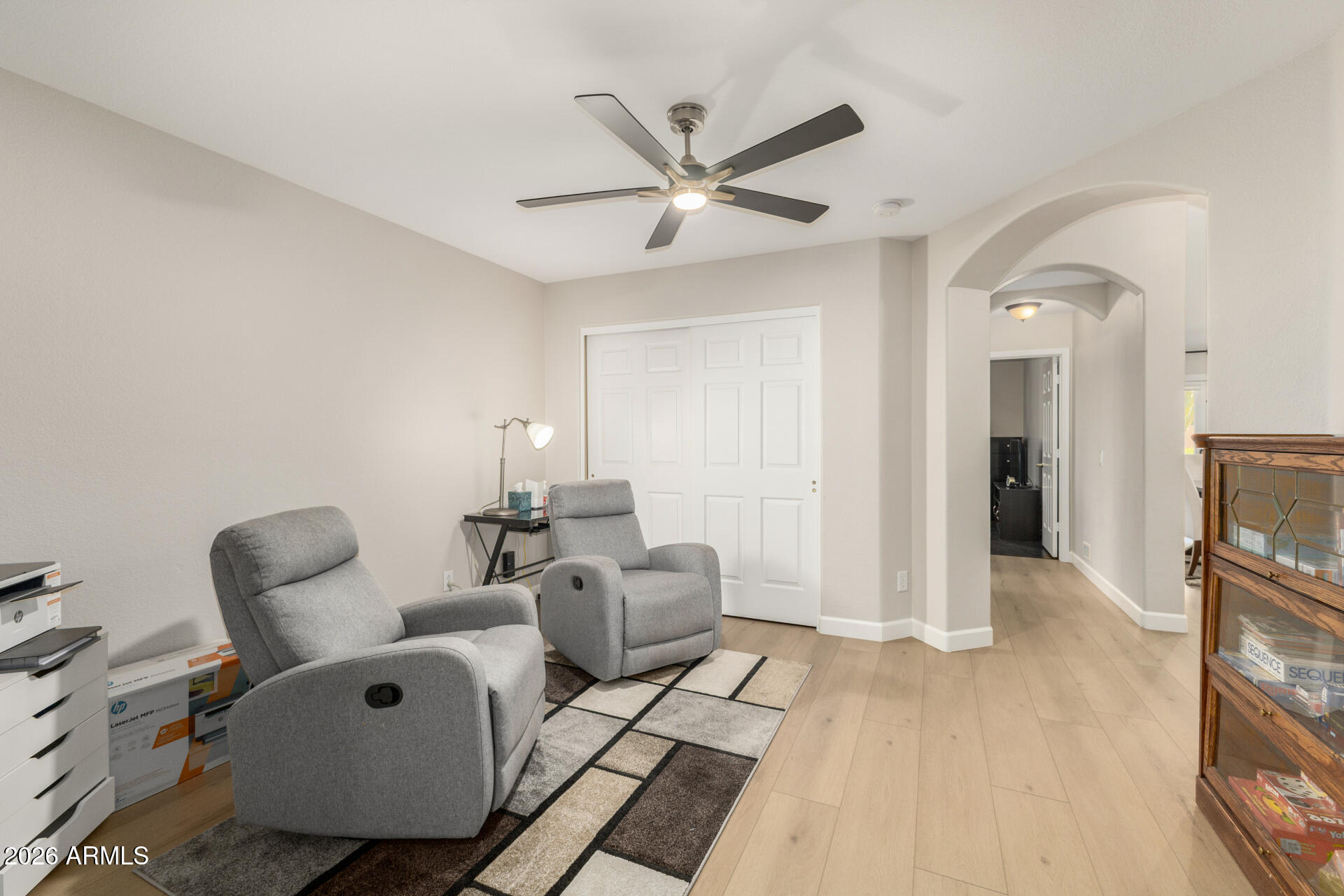 8911 E MOSSY ROCK Drive