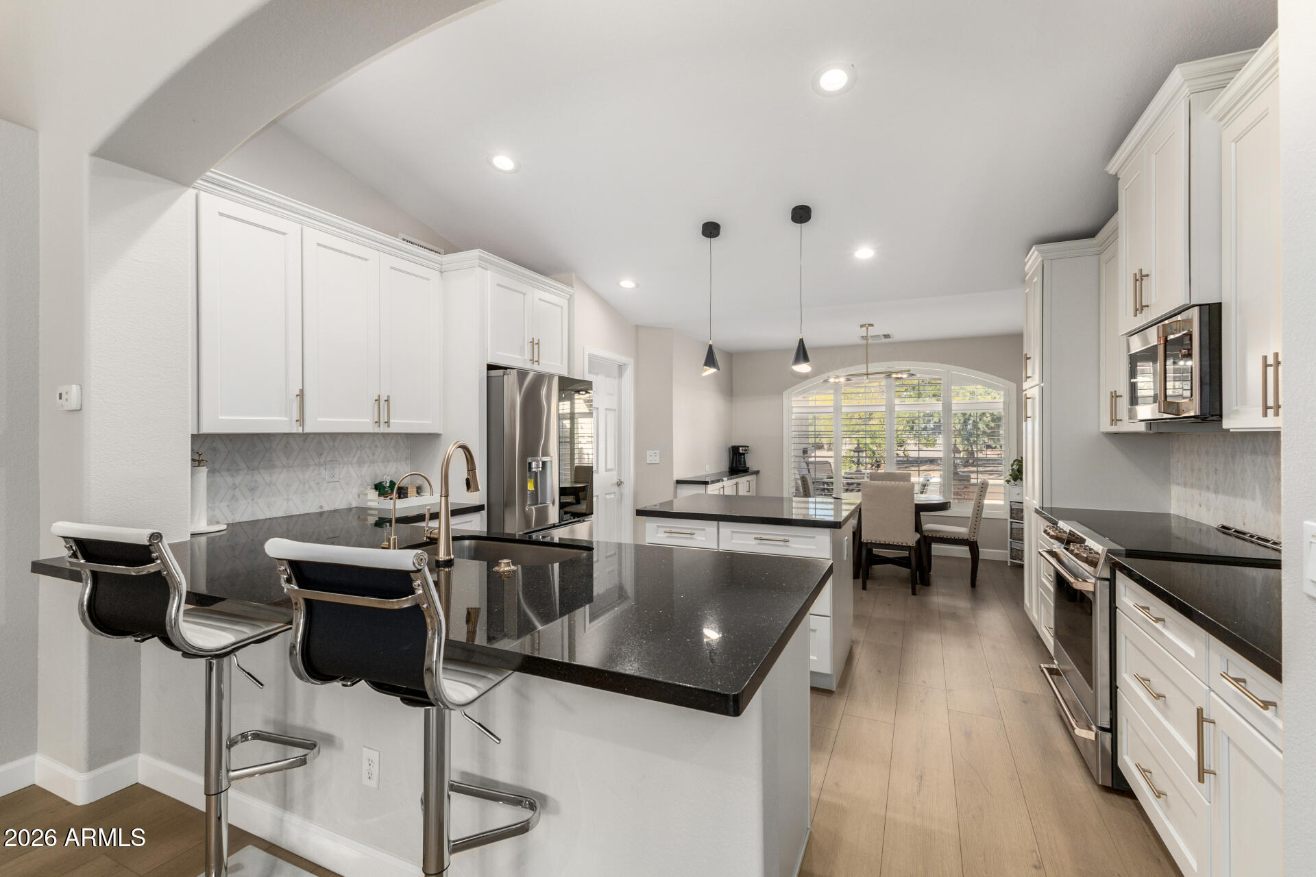 8911 E MOSSY ROCK Drive