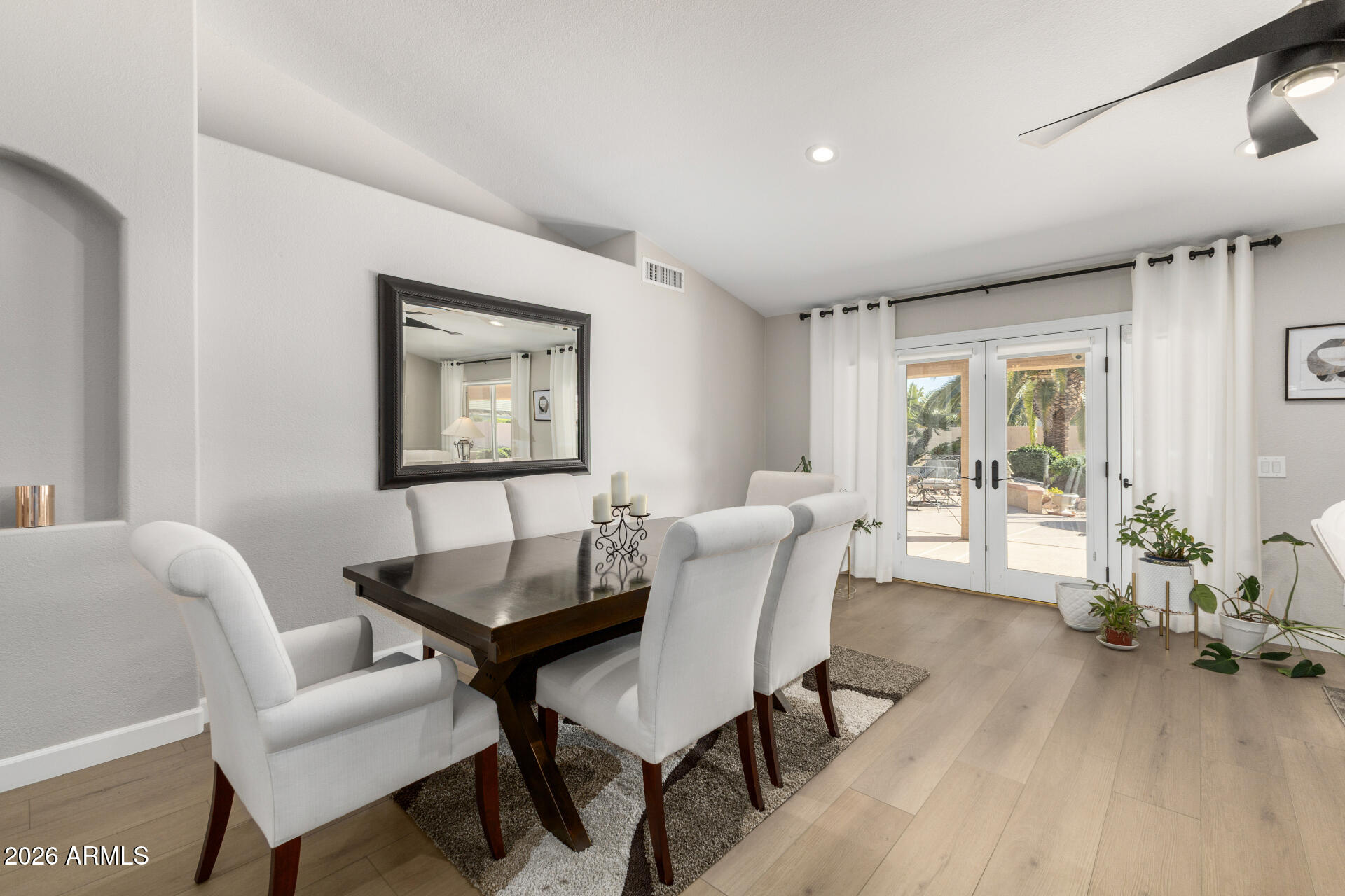 8911 E MOSSY ROCK Drive