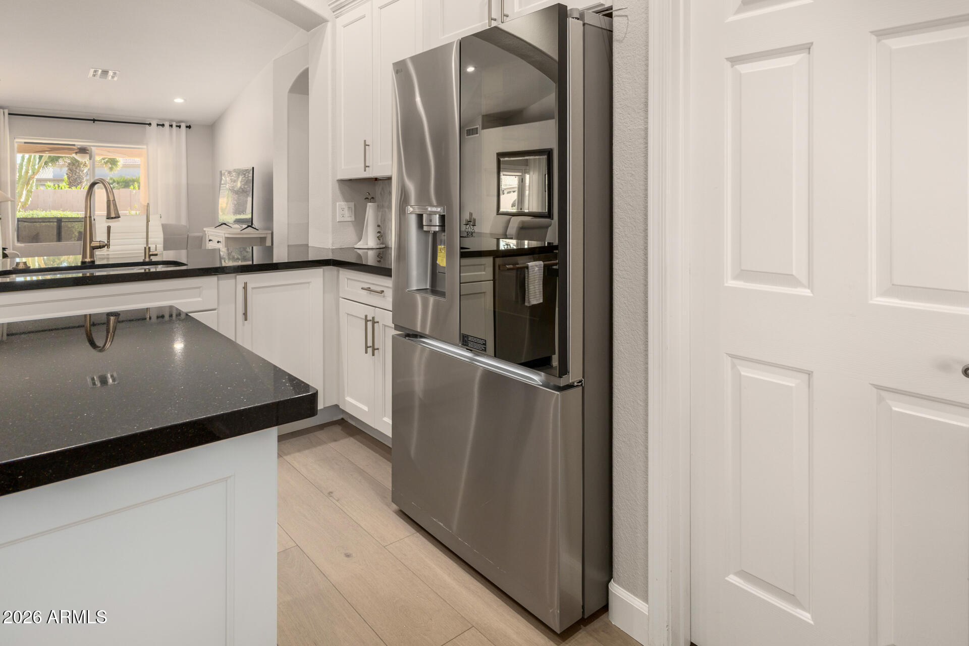 8911 E MOSSY ROCK Drive