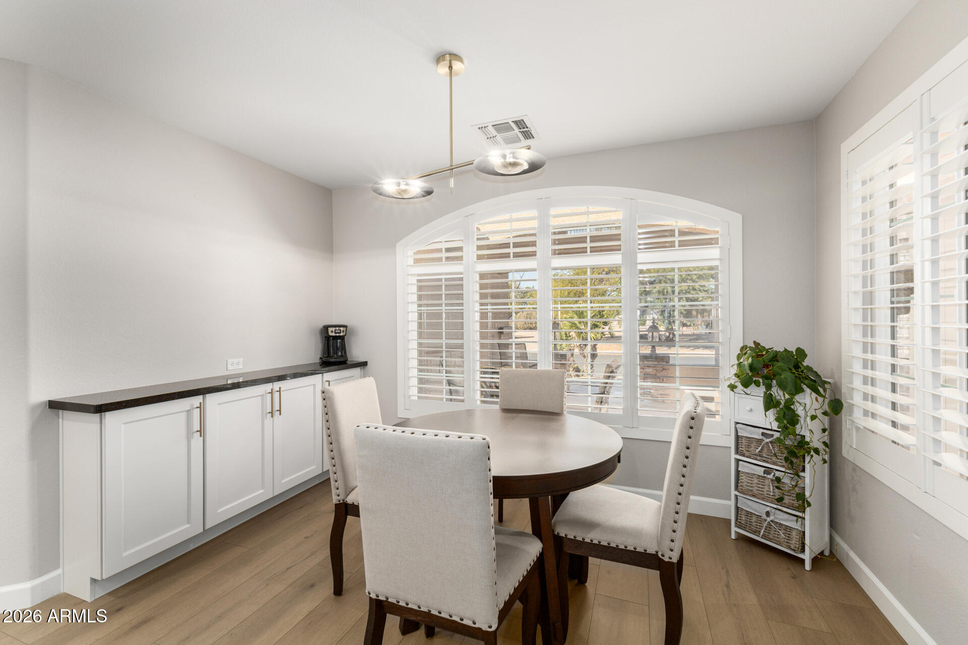 8911 E MOSSY ROCK Drive