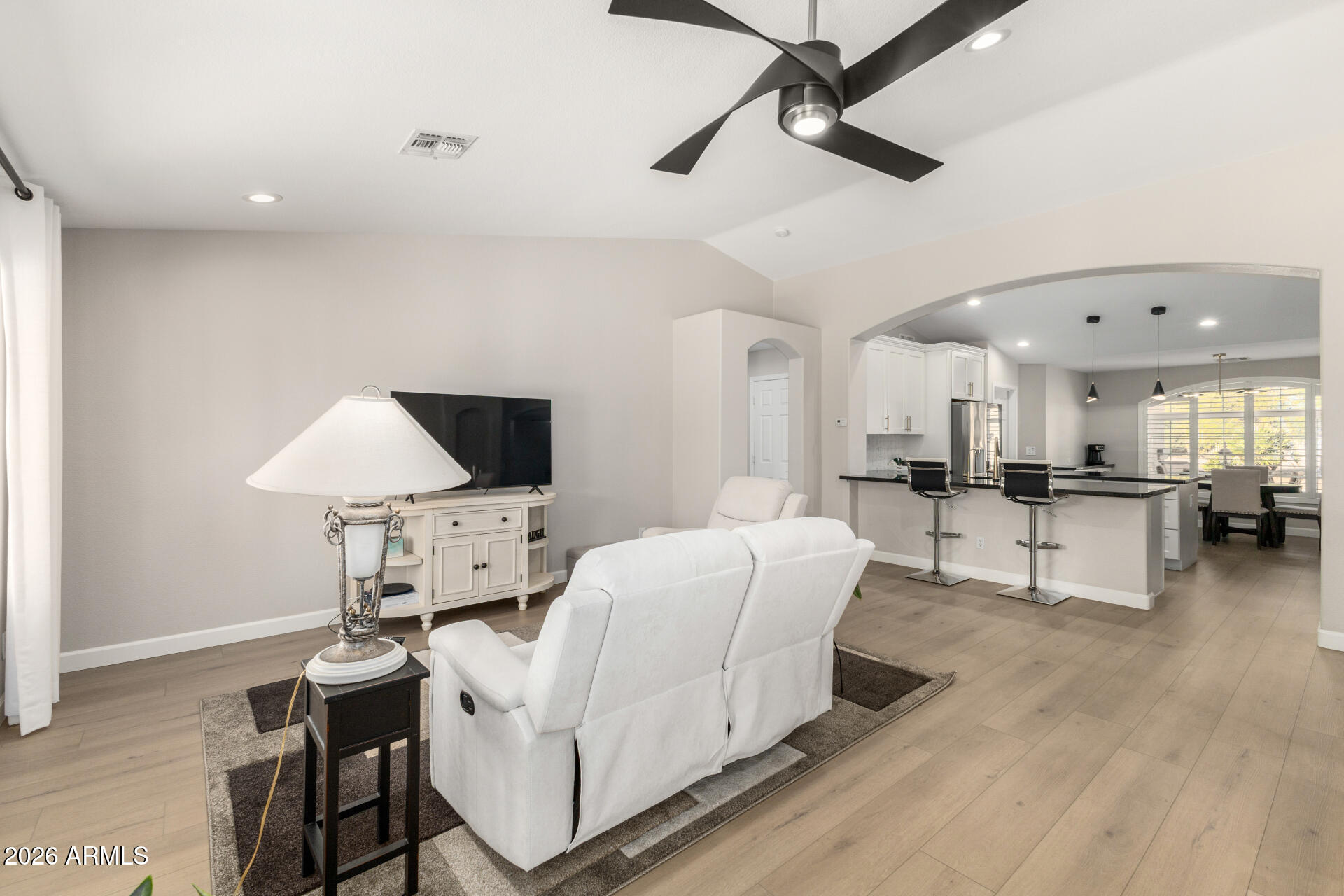 8911 E MOSSY ROCK Drive