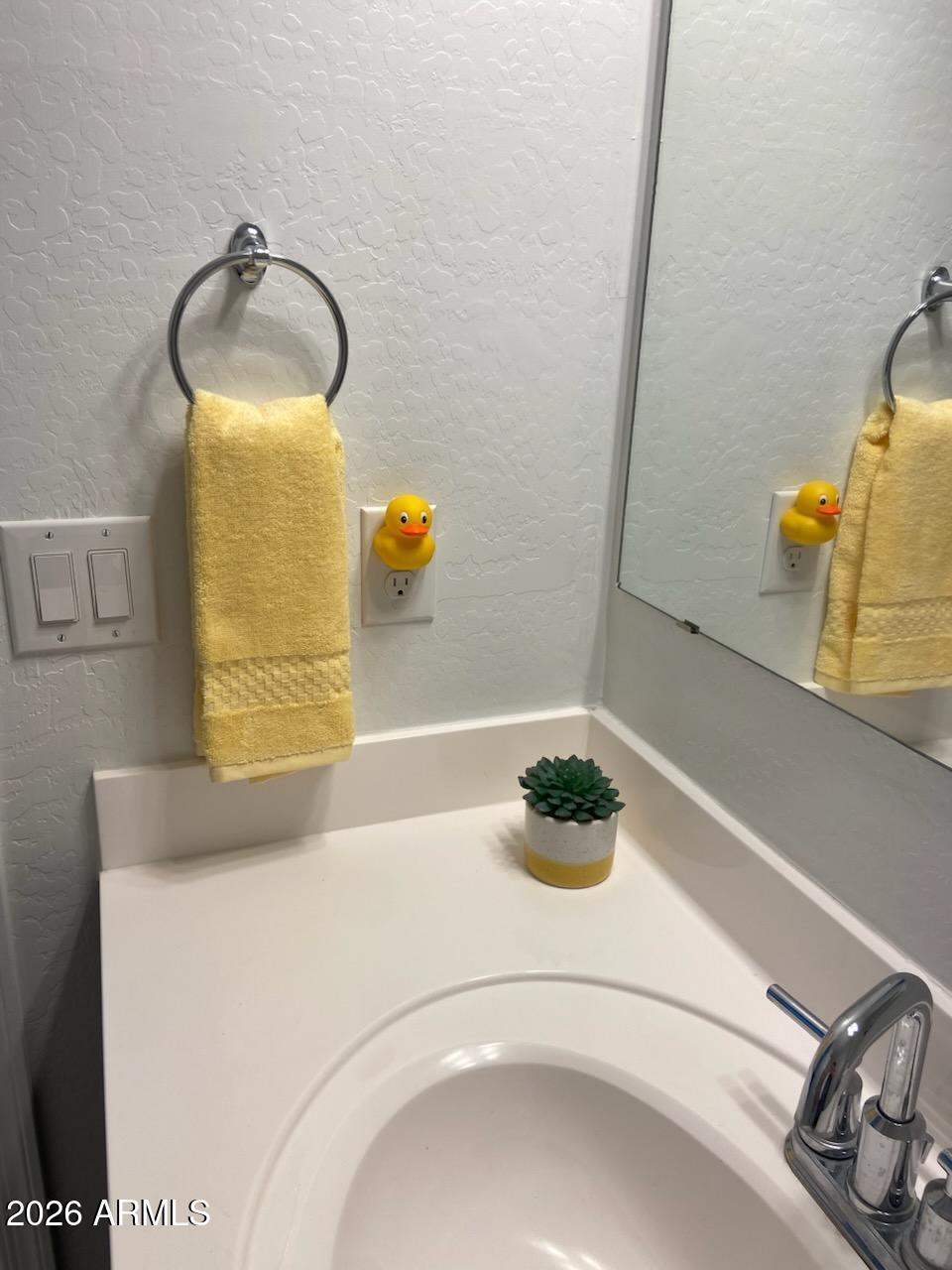 4750 E CHROMIUM Road