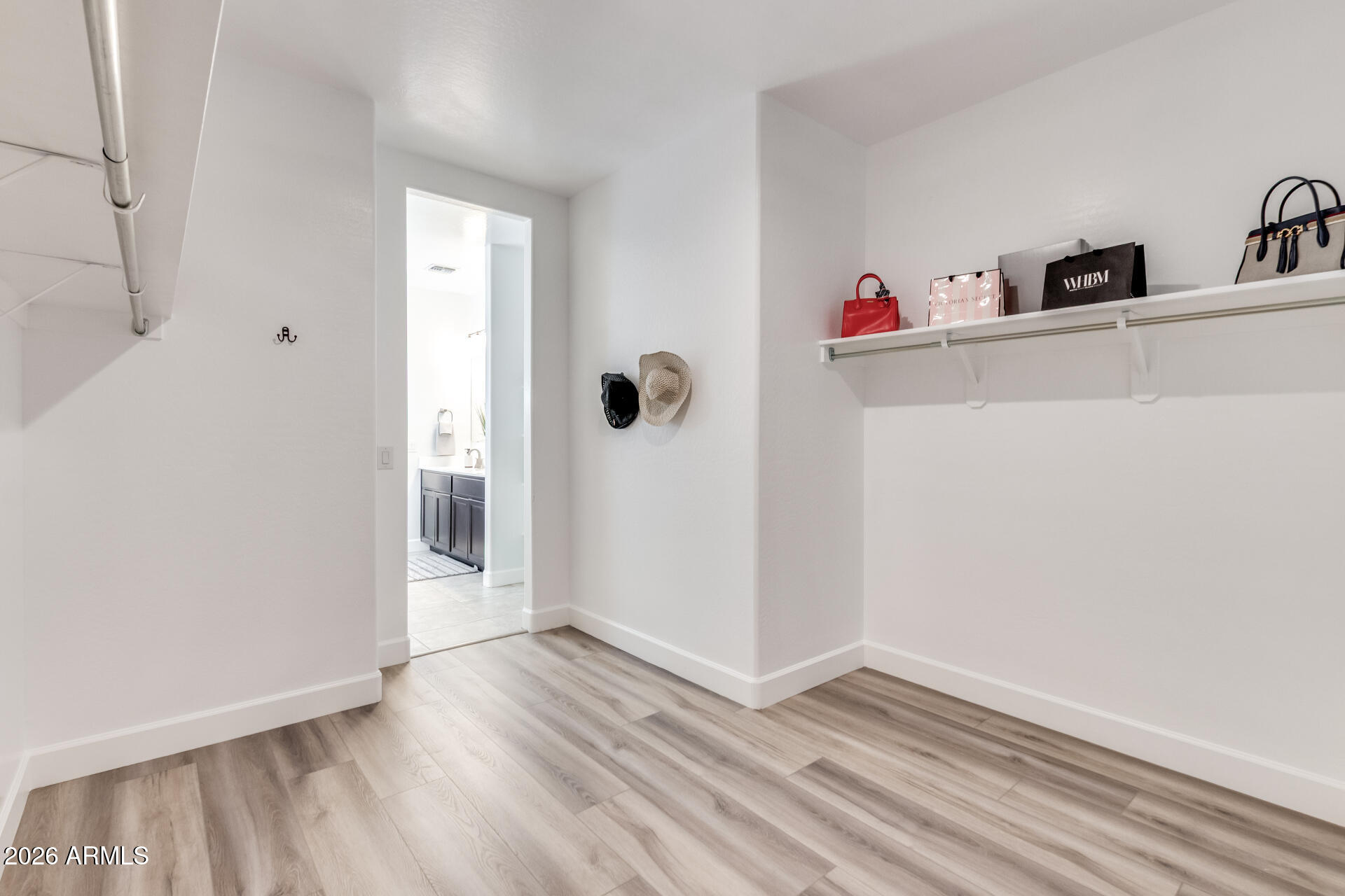 4750 E CHROMIUM Road