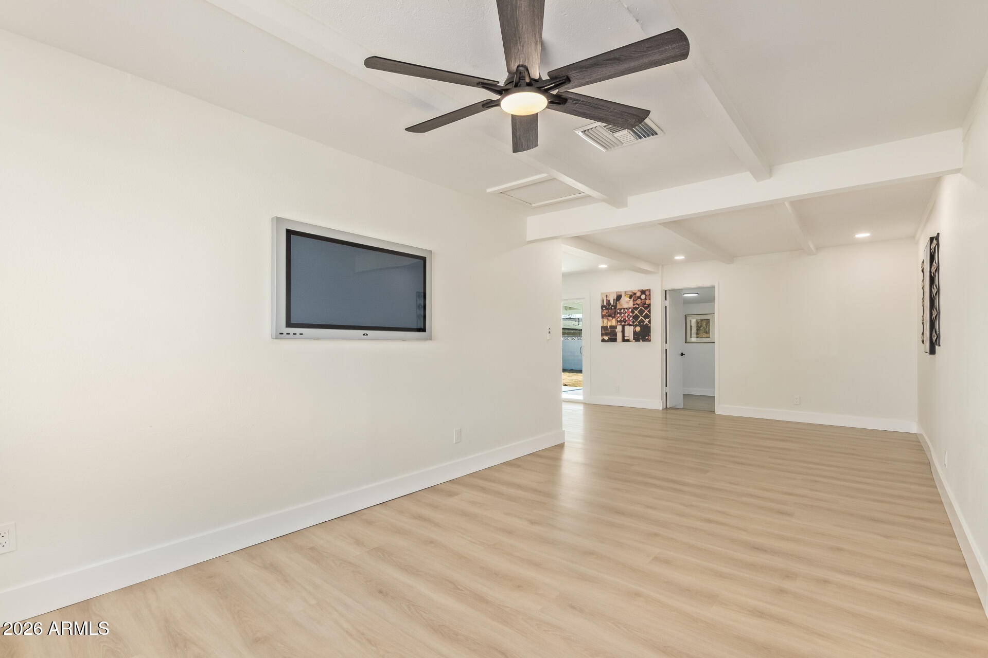 3429 W SWEETWATER Avenue