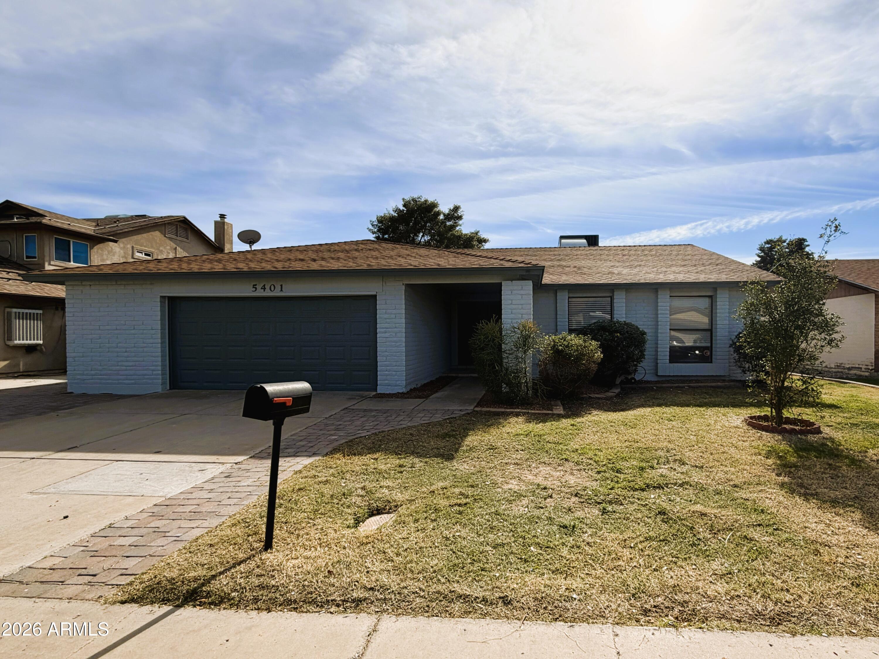 5401 W RIVIERA Drive