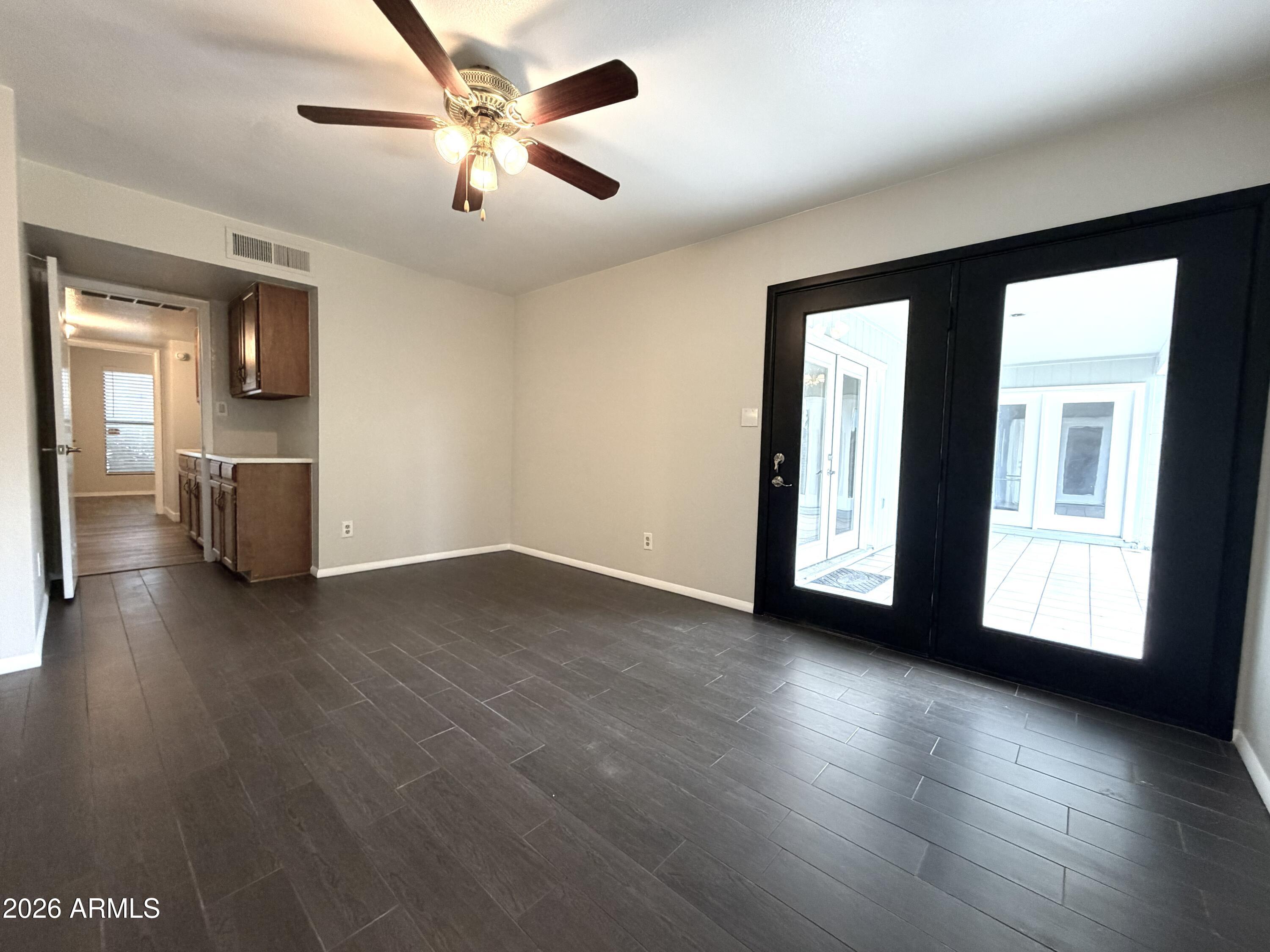 5401 W RIVIERA Drive