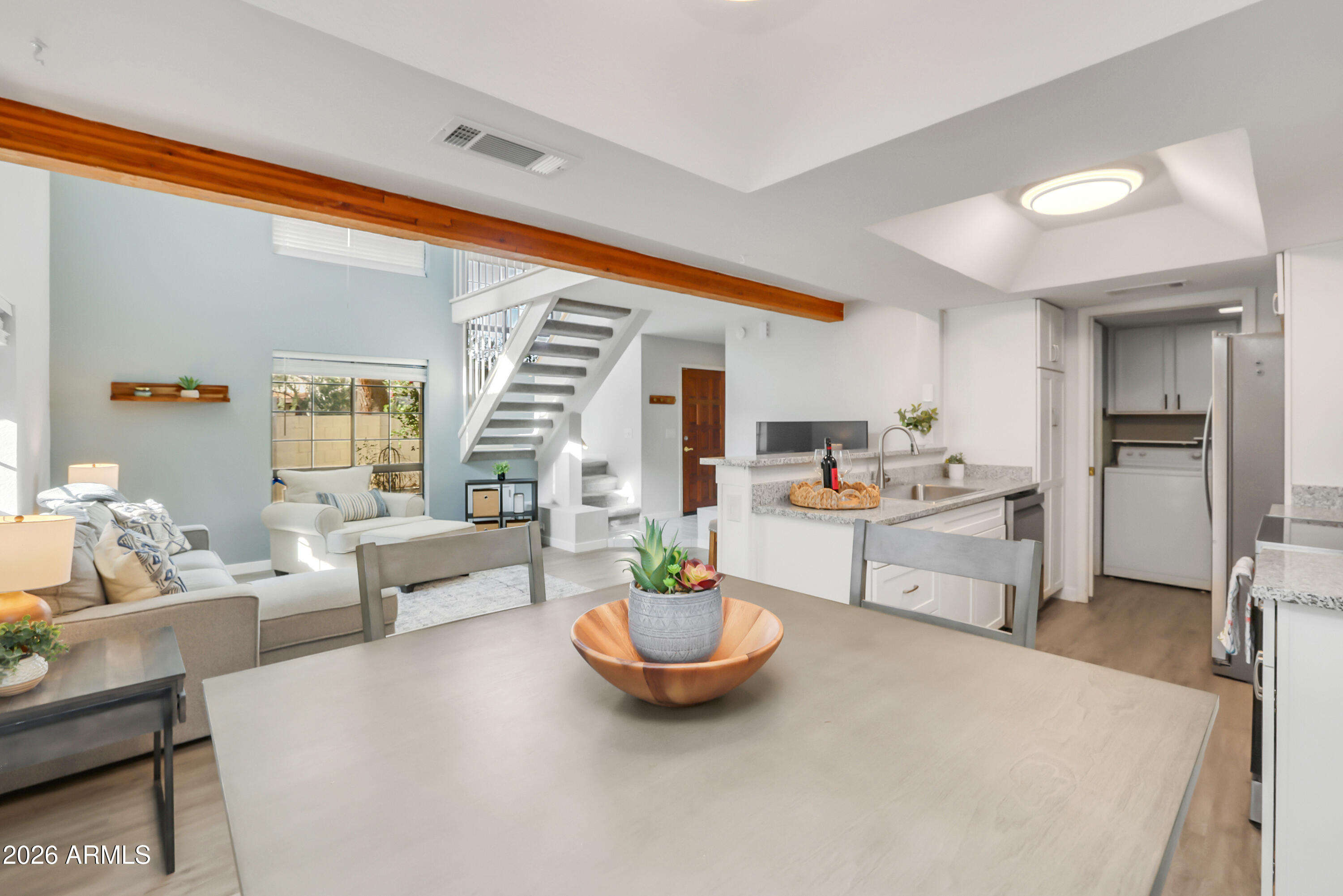 5036 E SIESTA Drive 1