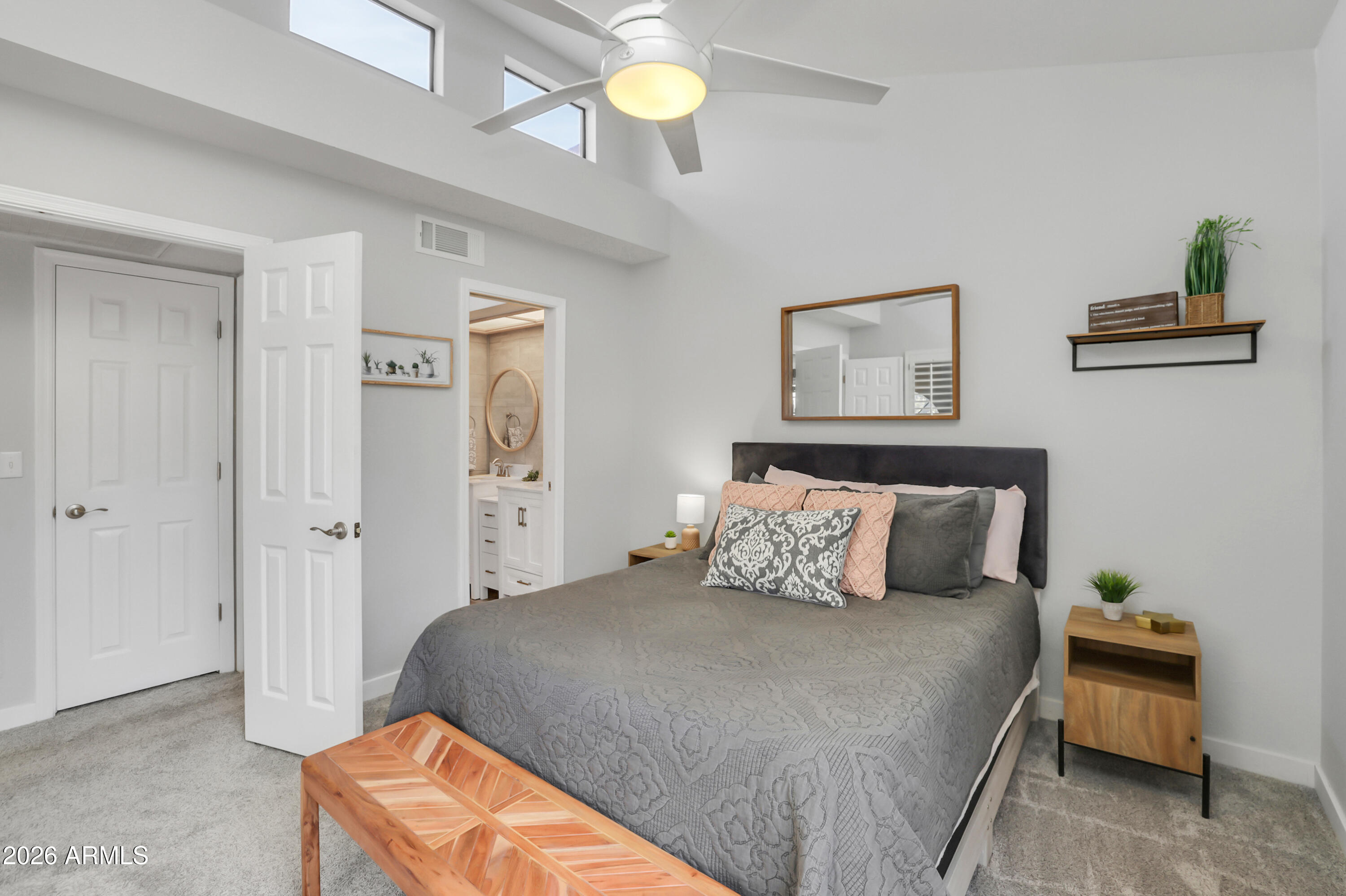 5036 E SIESTA Drive 1